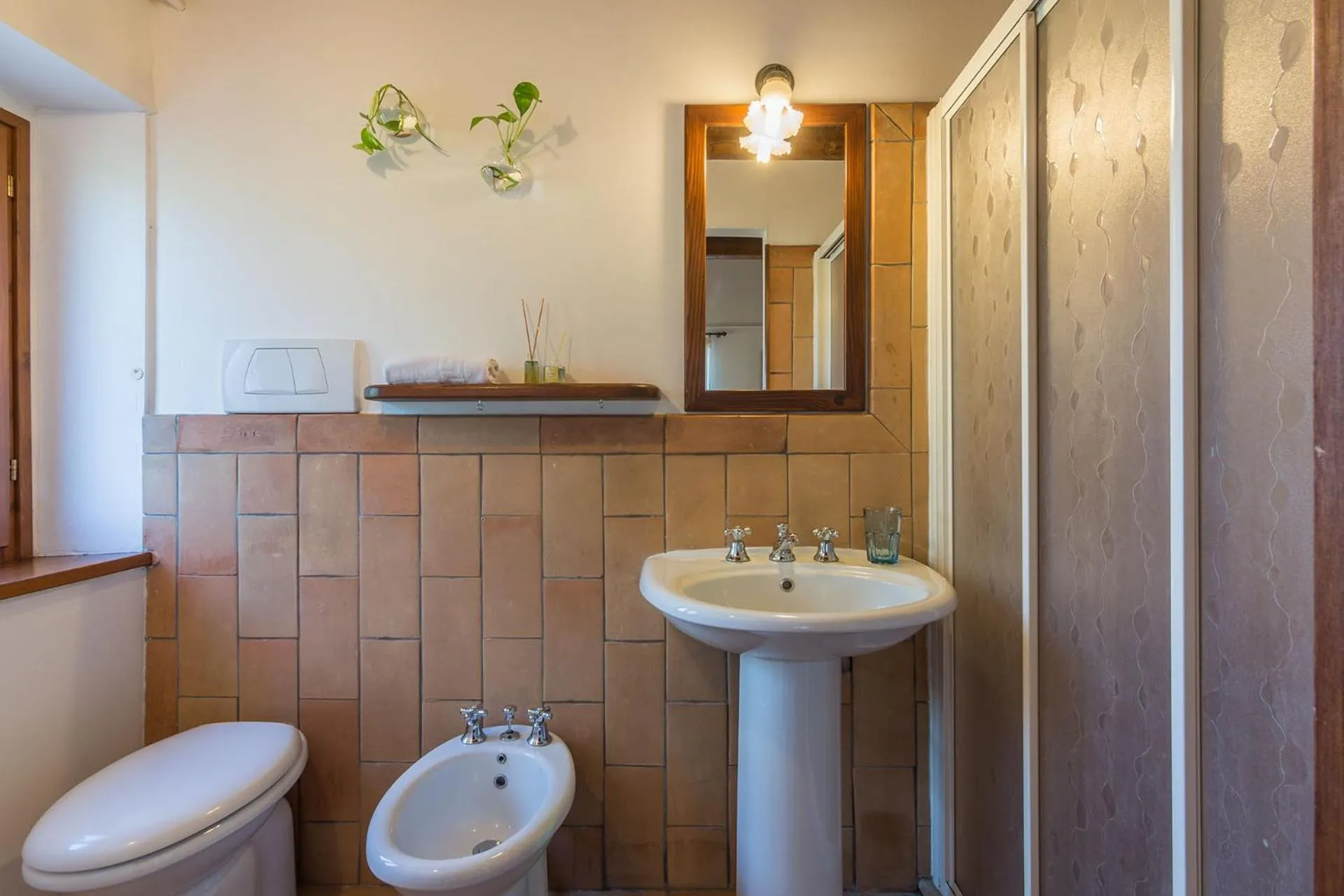 Shower in Casa Rossa