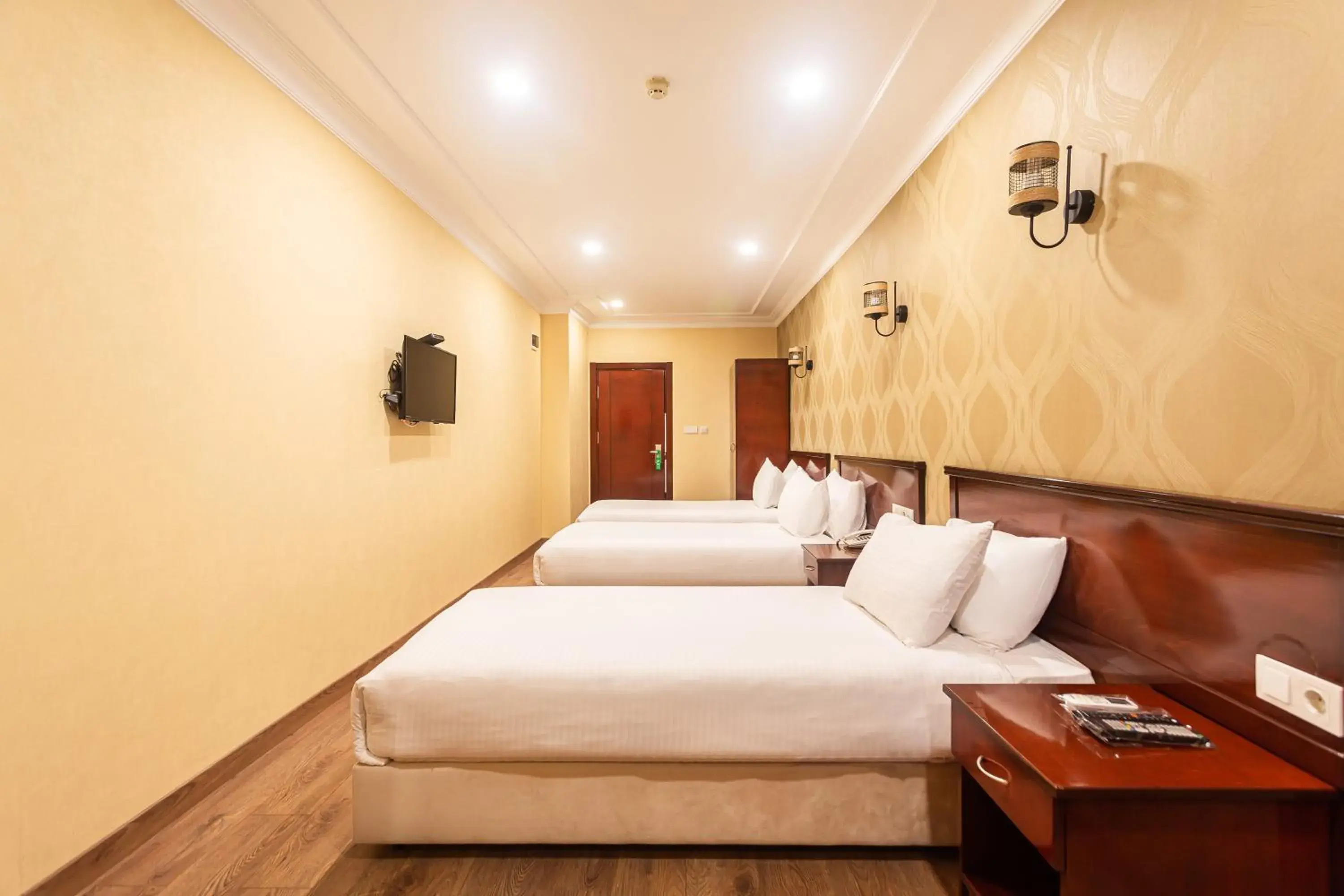 Triple Room in Marina Park Hotel Triple Room in Marina Park Hotel