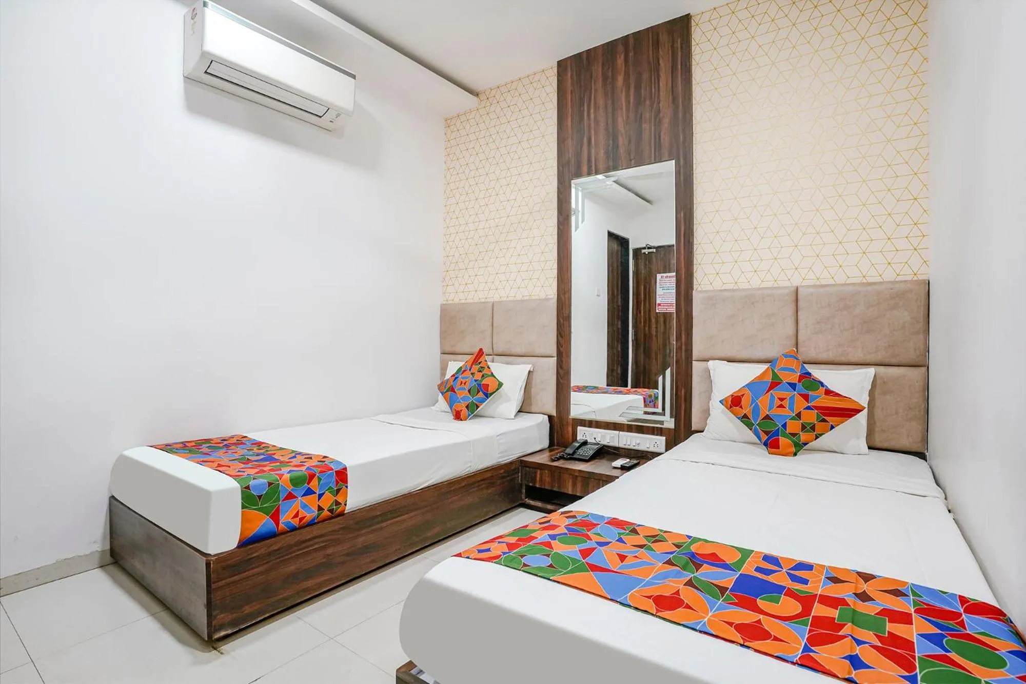 Bed in FabHotel Elvis Inn - Nr Mumbai International Airport