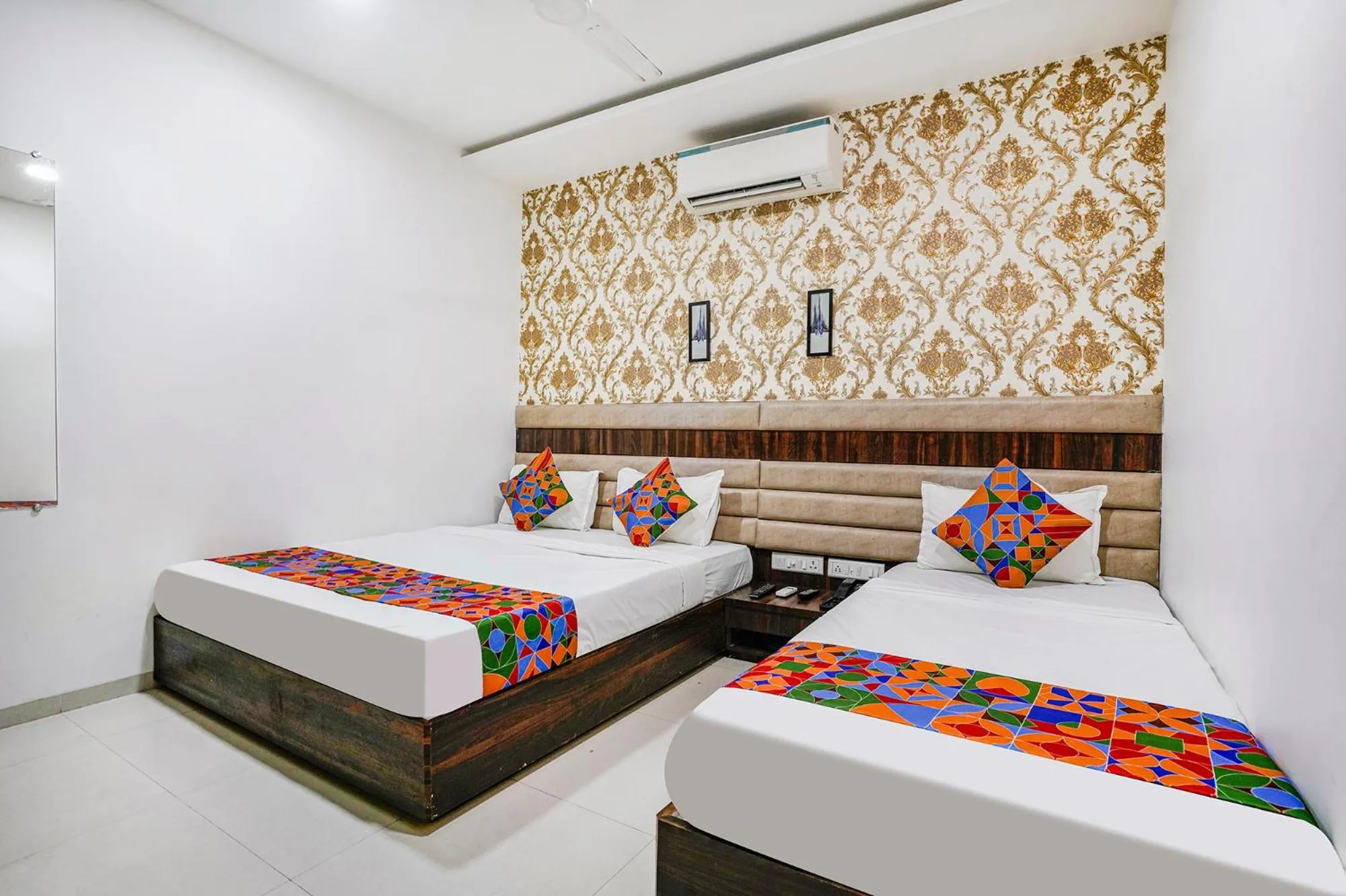 Bed in FabHotel Elvis Inn - Nr Mumbai International Airport