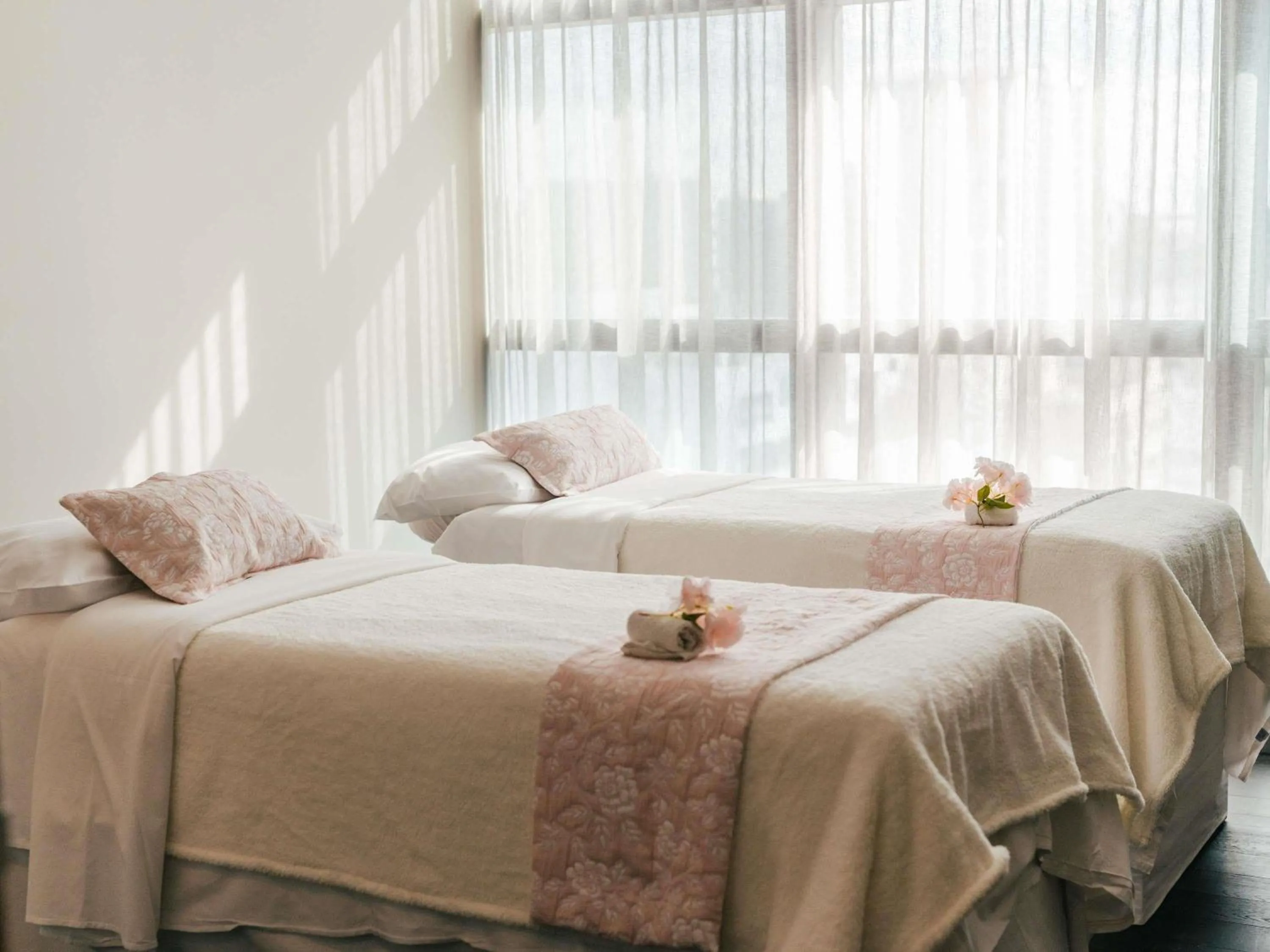 Spa and wellness centre/facilities, Bed in Novotel Perth Murray Street