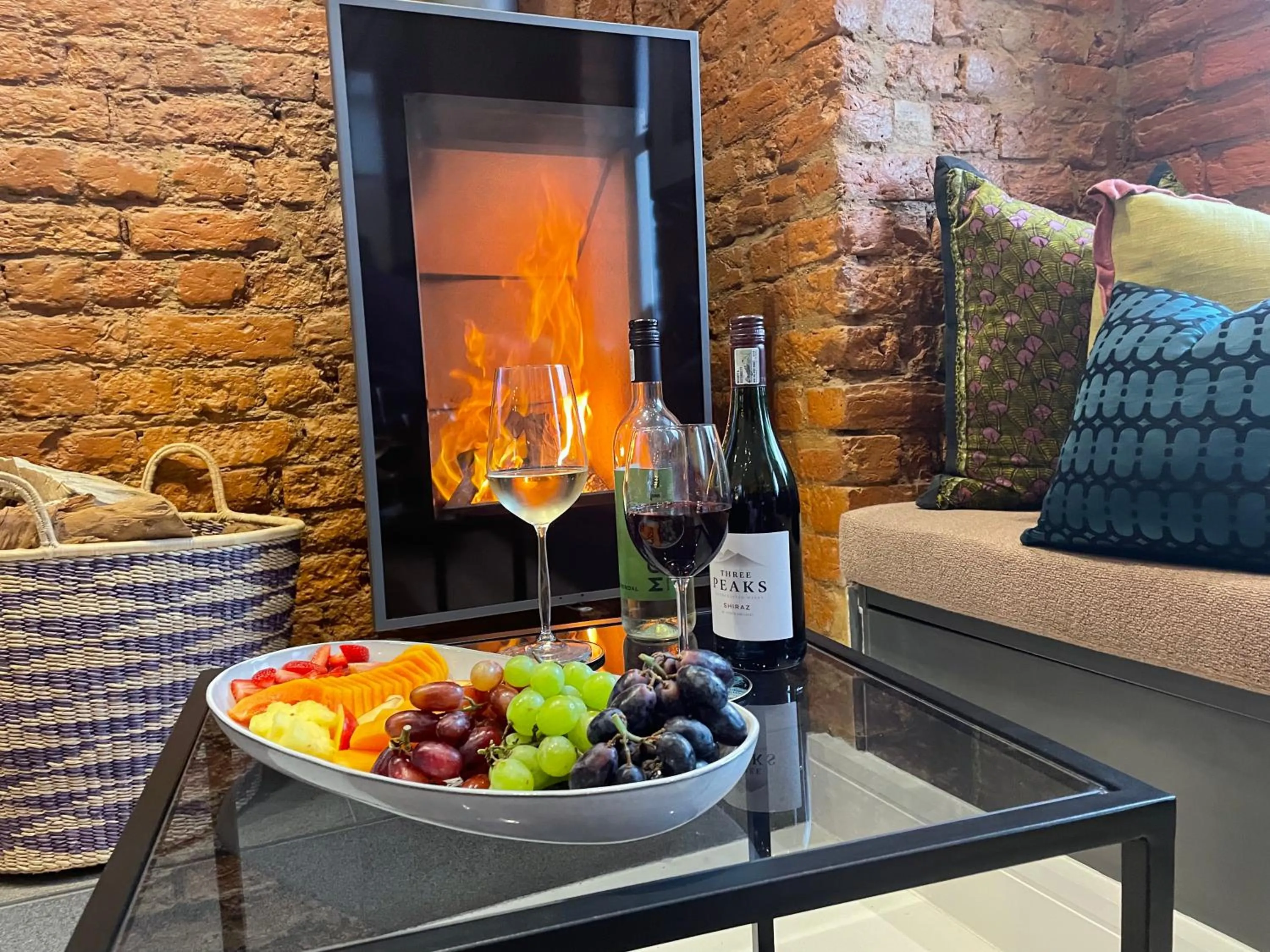 Food and drinks in Pineapple House Boutique Hotel