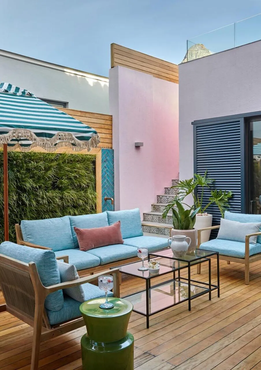 Pineapple House Boutique Hotel