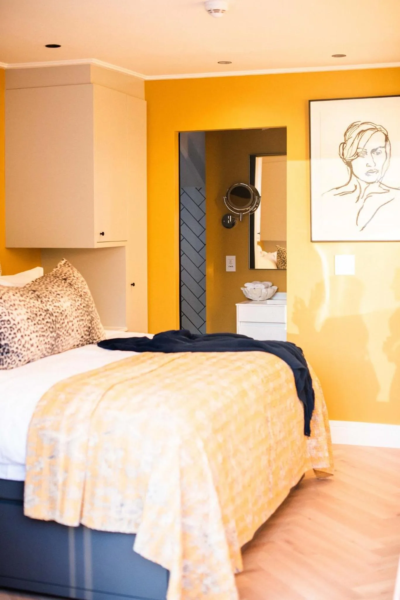 Bed in Pineapple House Boutique Hotel