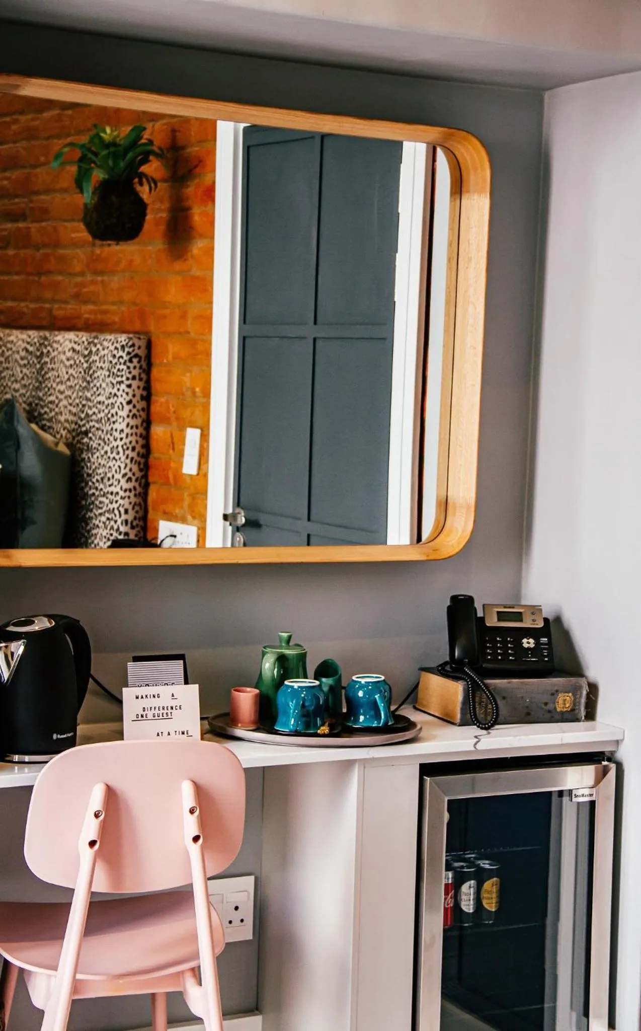 Coffee/tea facilities in Pineapple House Boutique Hotel