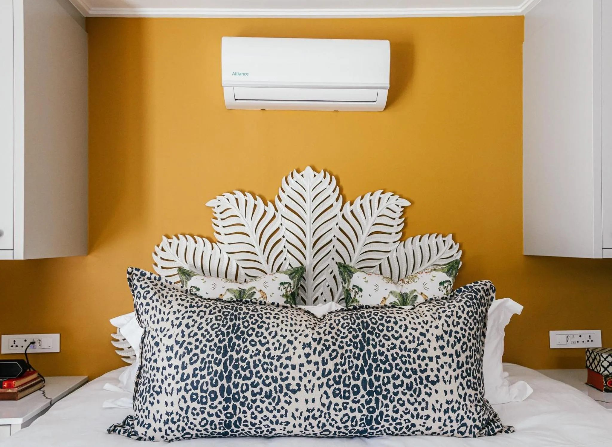 Bed in Pineapple House Boutique Hotel