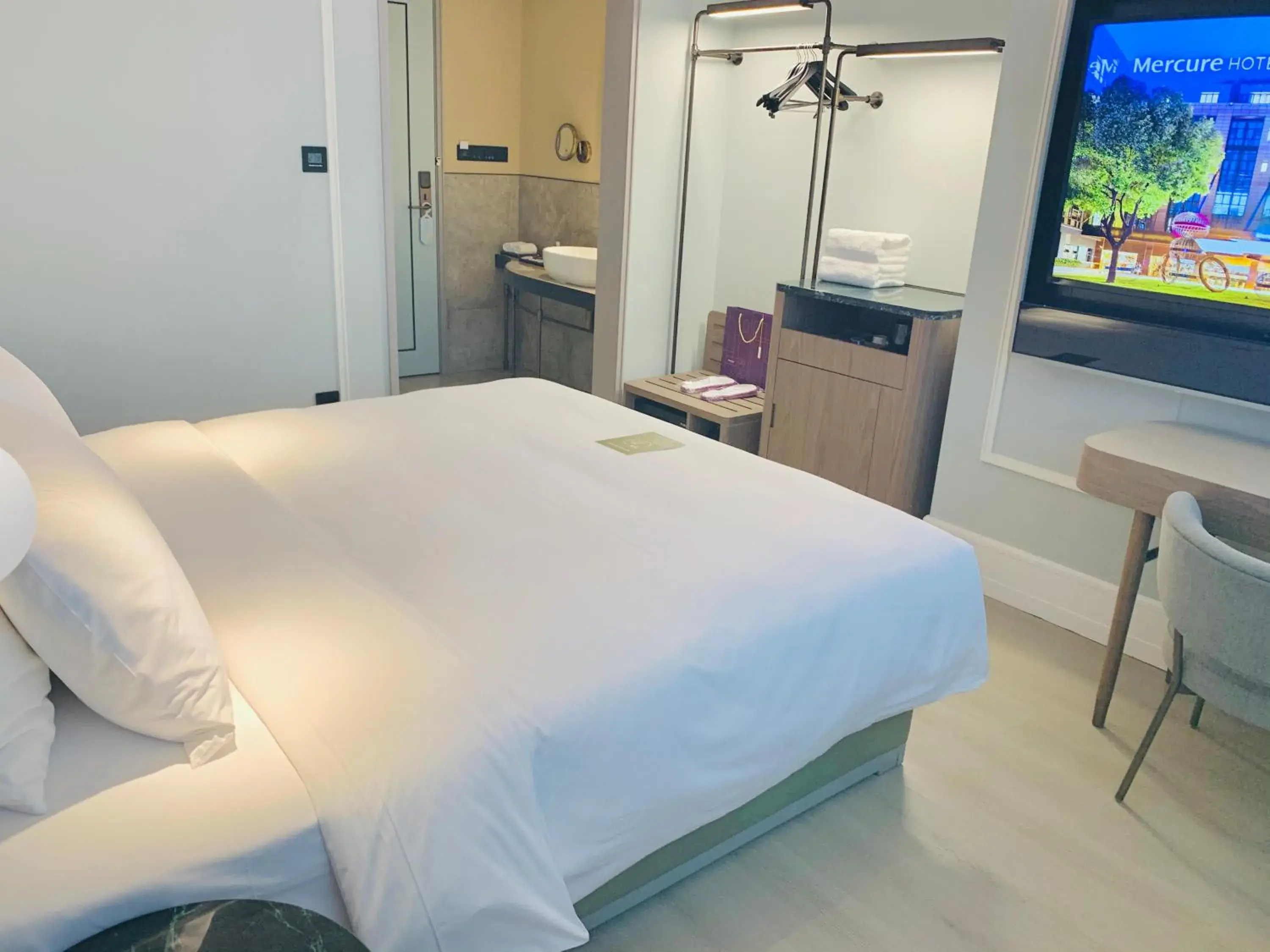 Standard King Room in Mercure Fuzhou Downtown Standard King Room in Mercure Fuzhou Downtown