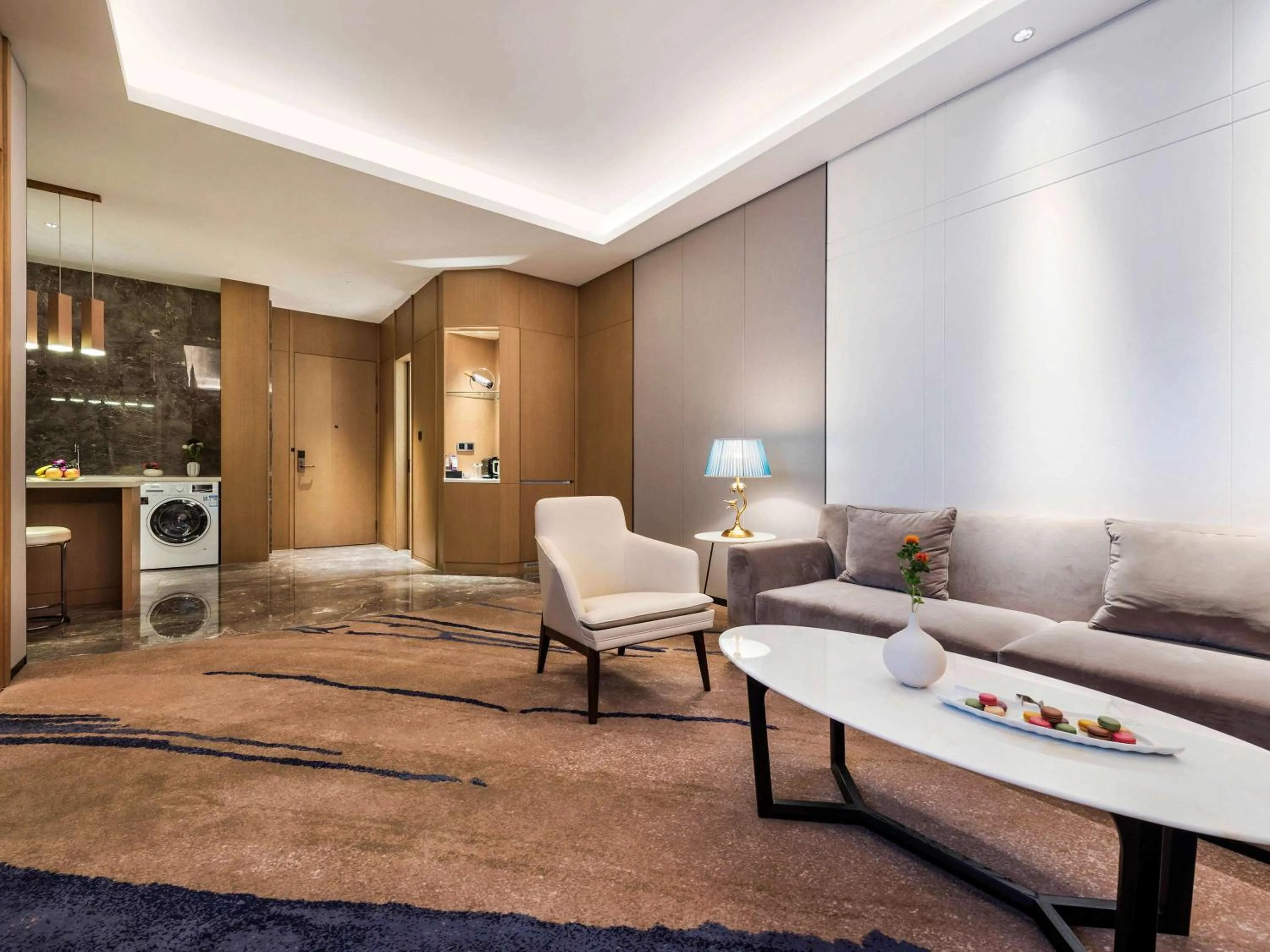 Photo of the whole room in Mercure Shenzhen Longgang