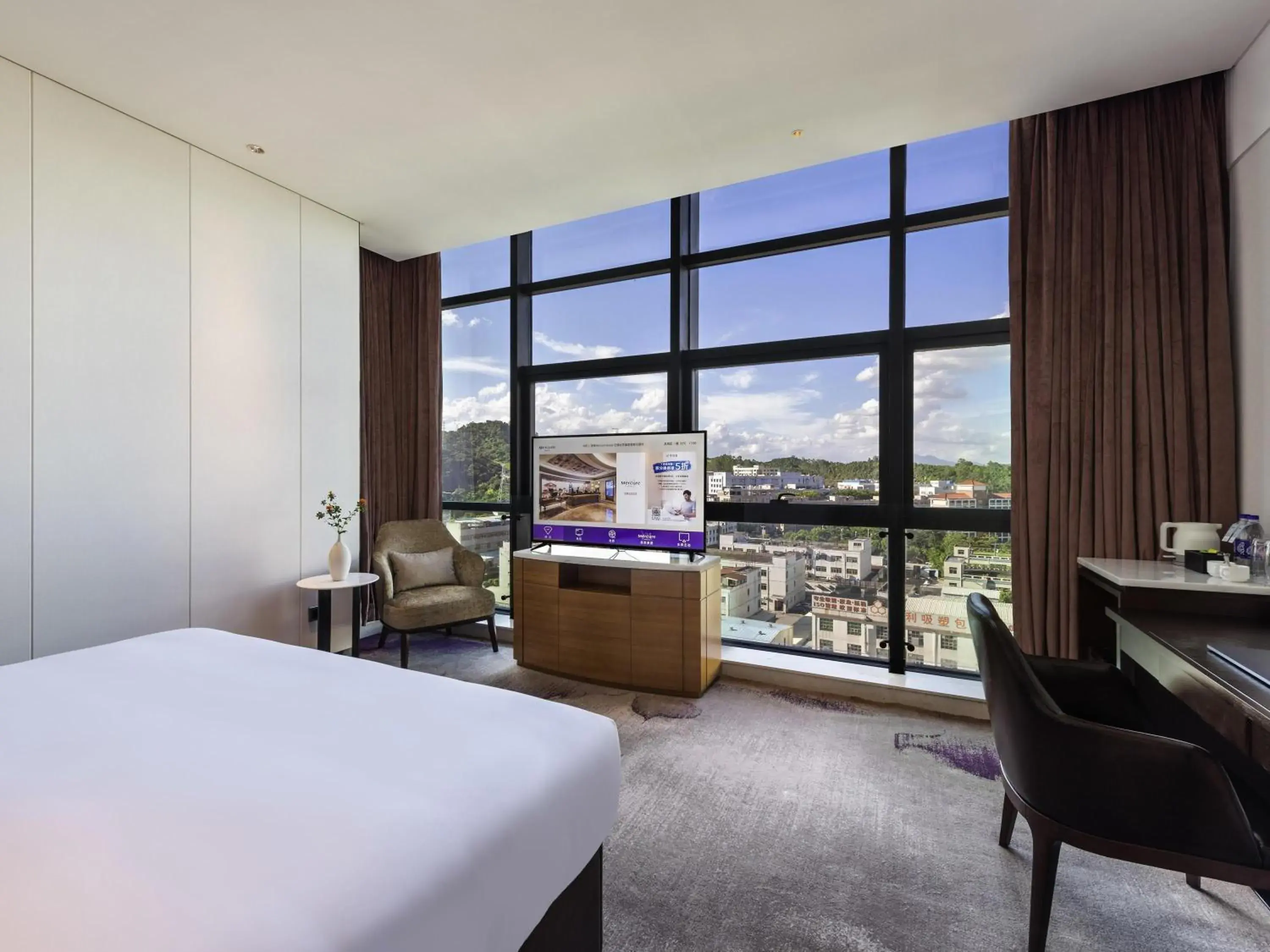 Bedroom, Bed in Mercure Shenzhen Longgang Bedroom, Bed in Mercure Shenzhen Longgang