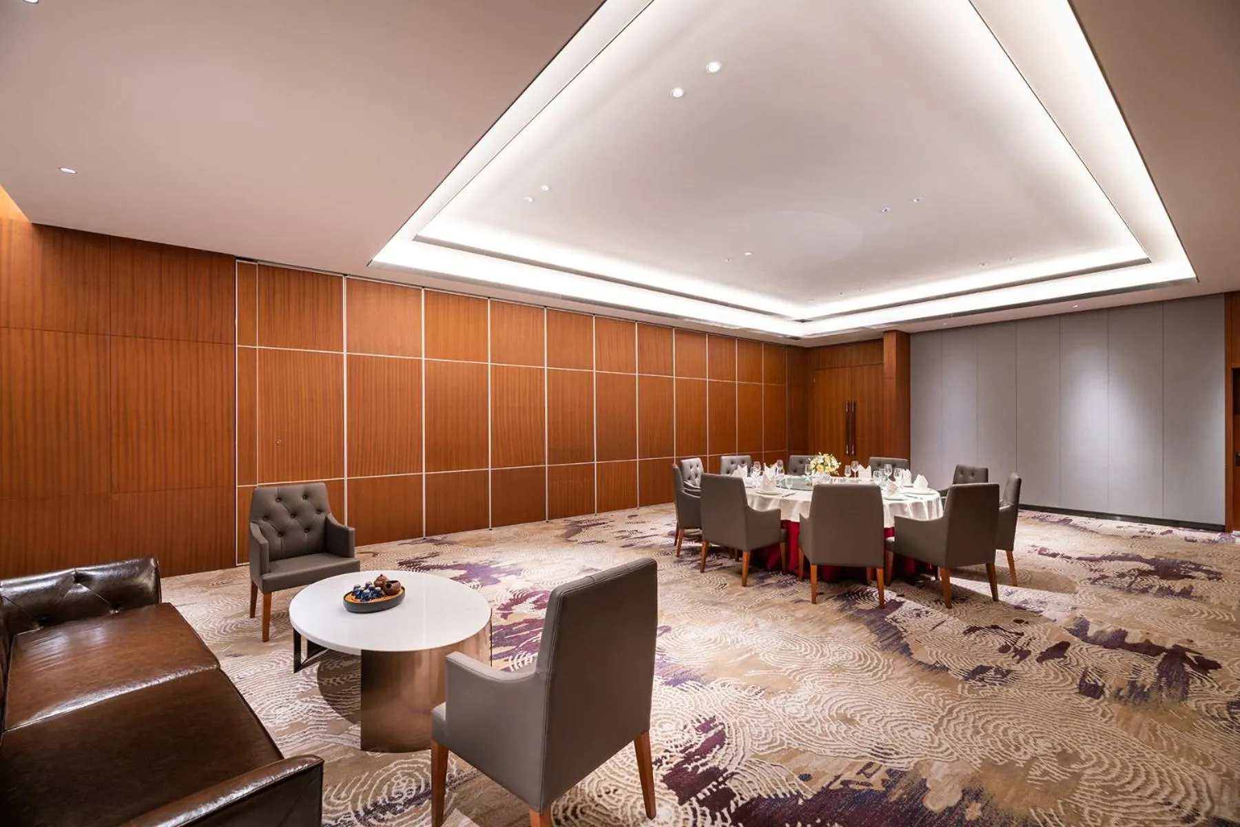 Restaurant/places to eat in Mercure Shenzhen Longgang