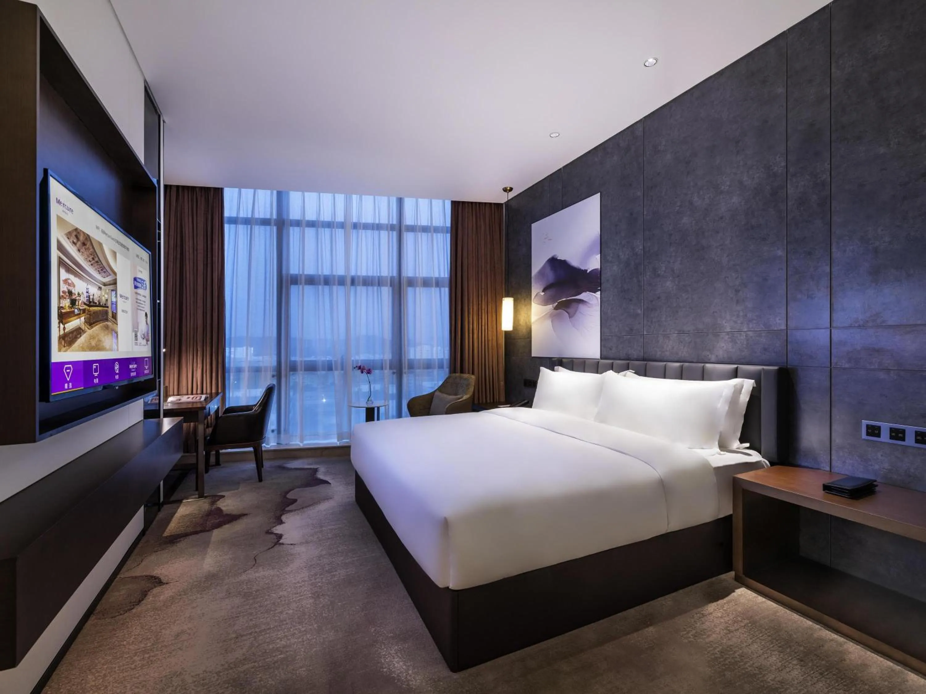 Bedroom, Bed in Mercure Shenzhen Longgang