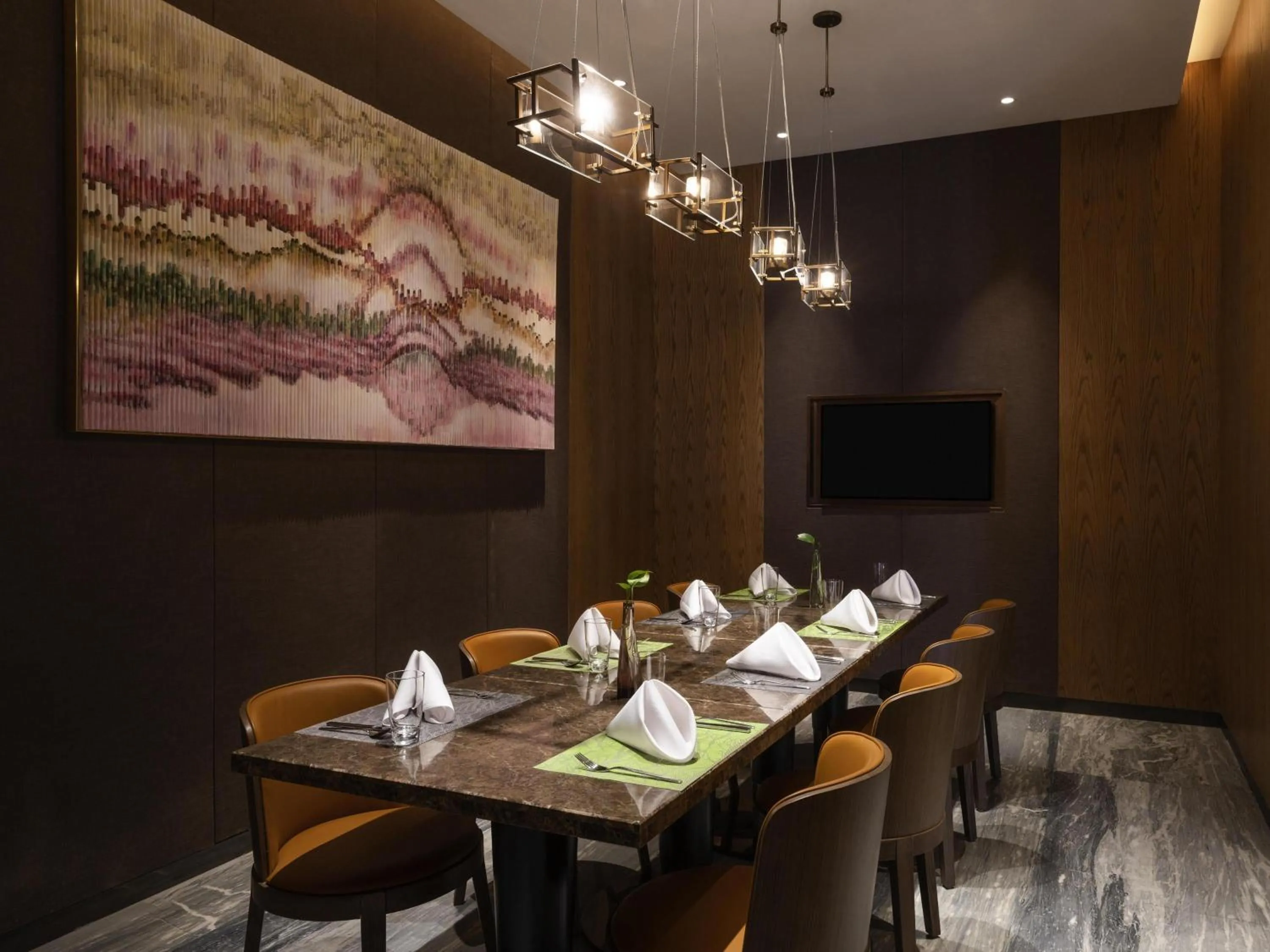 Restaurant/places to eat in Novotel Zhengzhou Airport