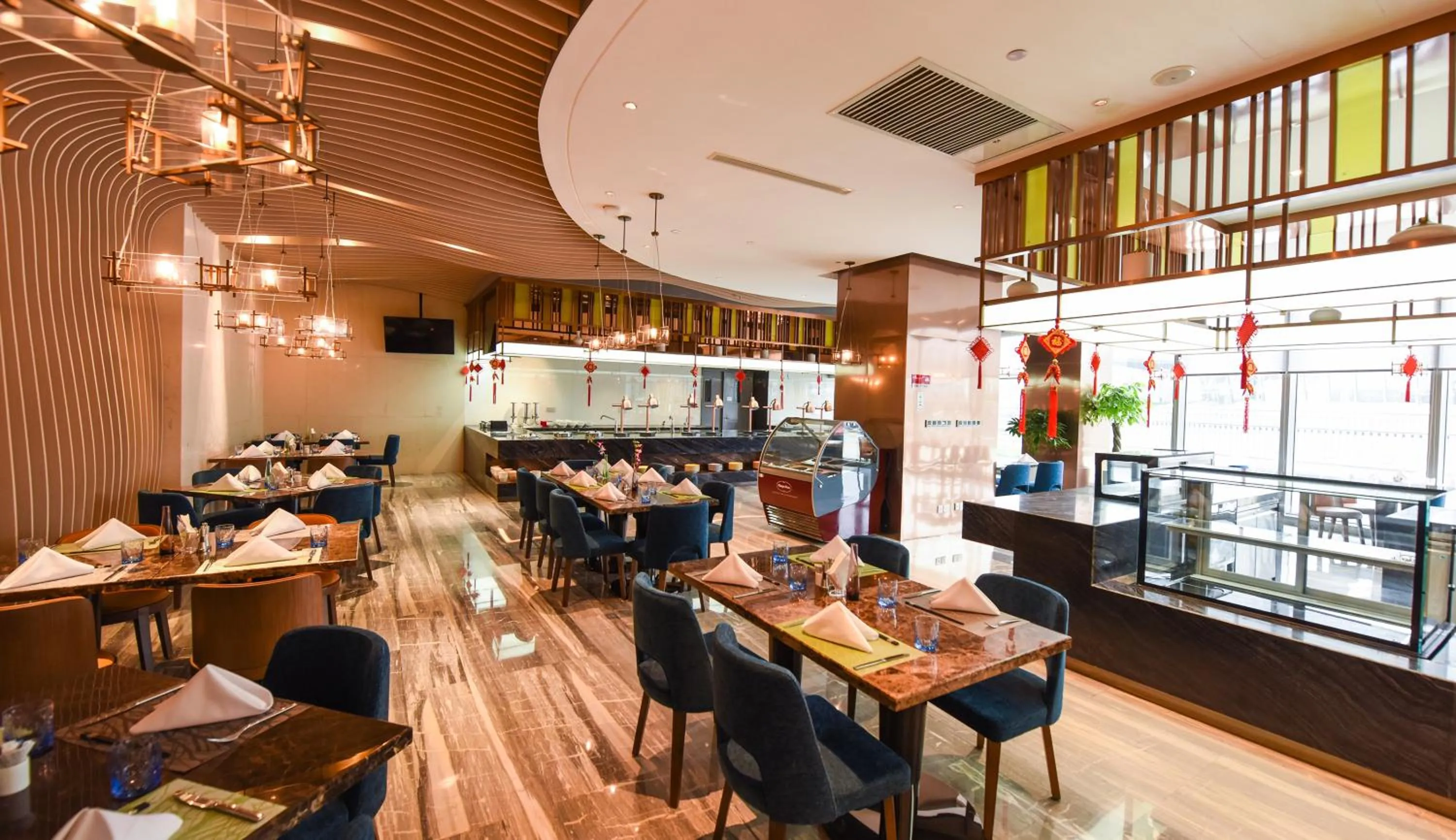 Restaurant/places to eat in Novotel Zhengzhou Airport