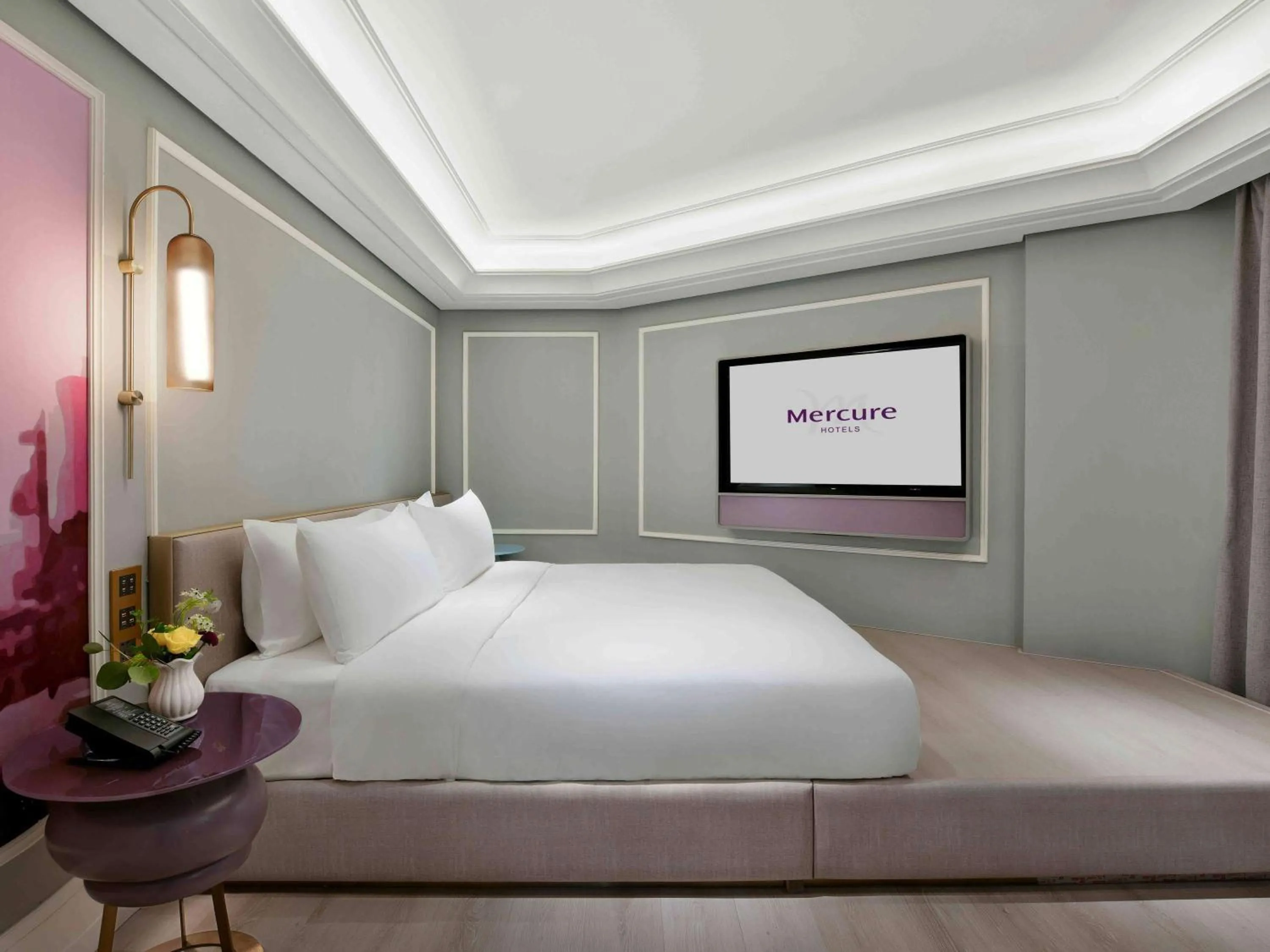 Superior King Room in Mercure Shenzhen Sports Center Hotel