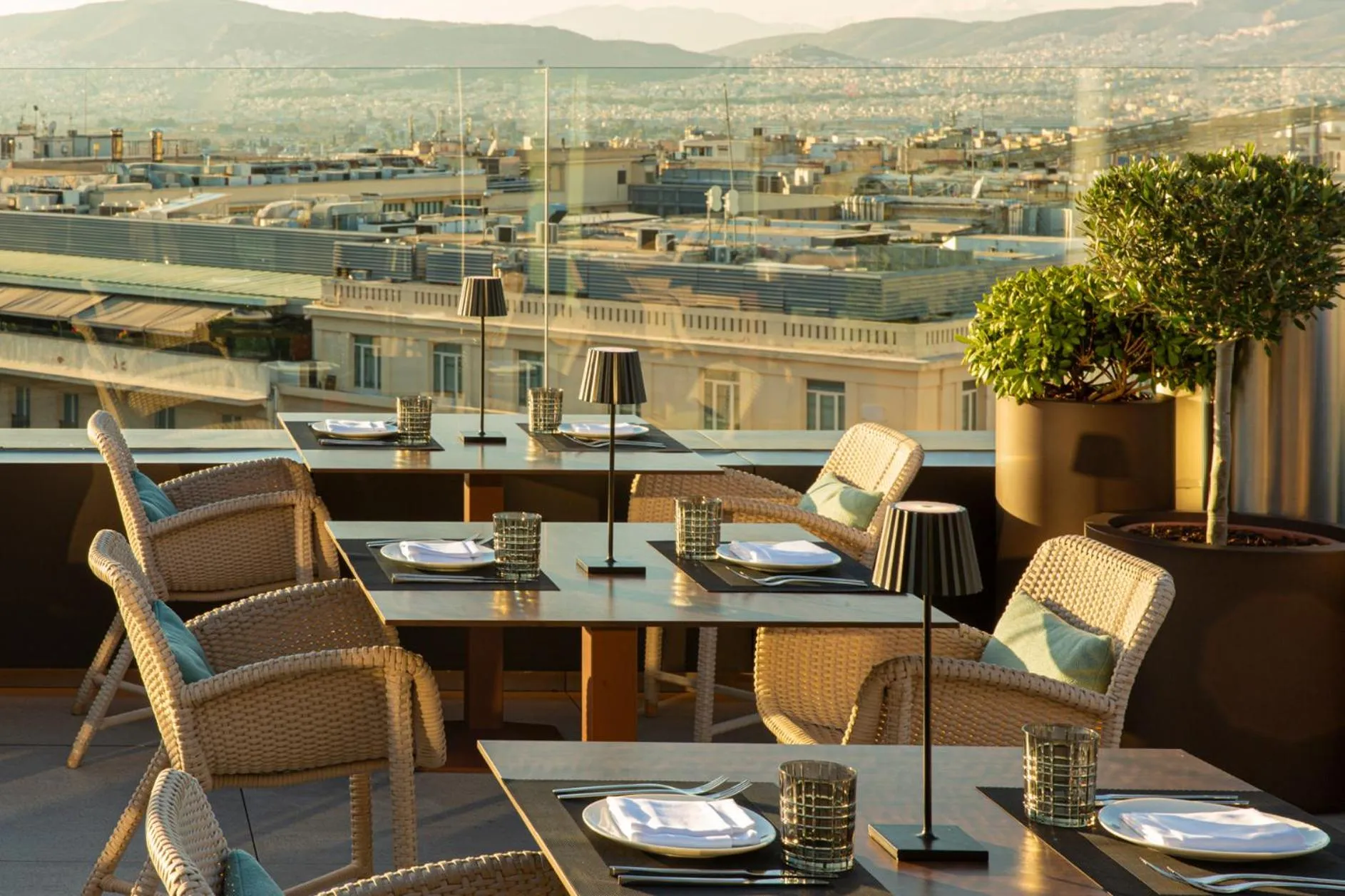 Restaurant/places to eat in Athens Capital Center Hotel - MGallery Collection