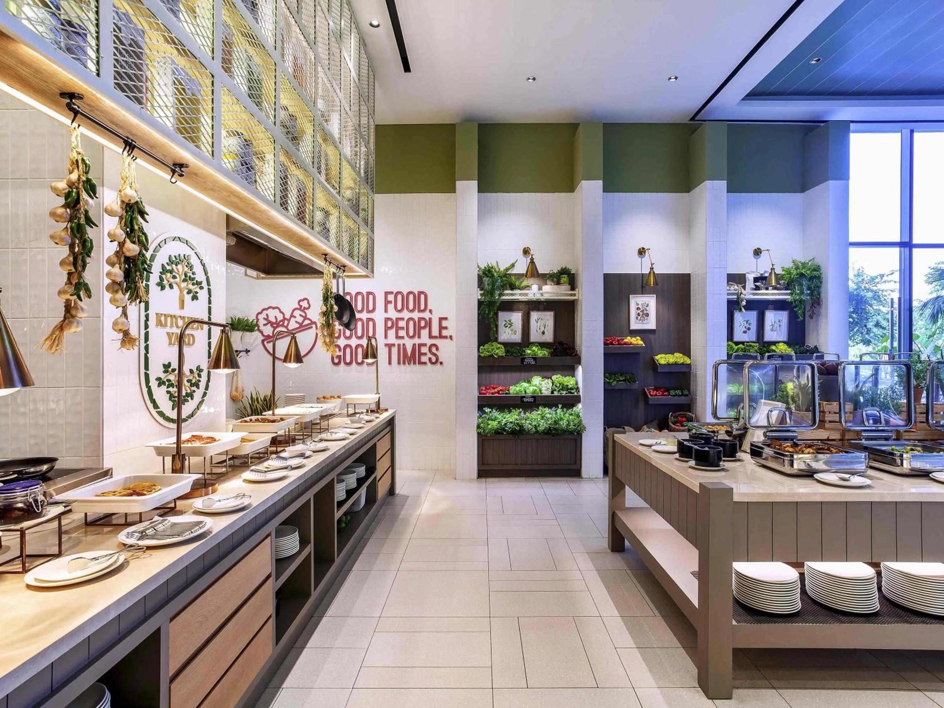 Restaurant/places to eat in Mercure Tangerang BSD City