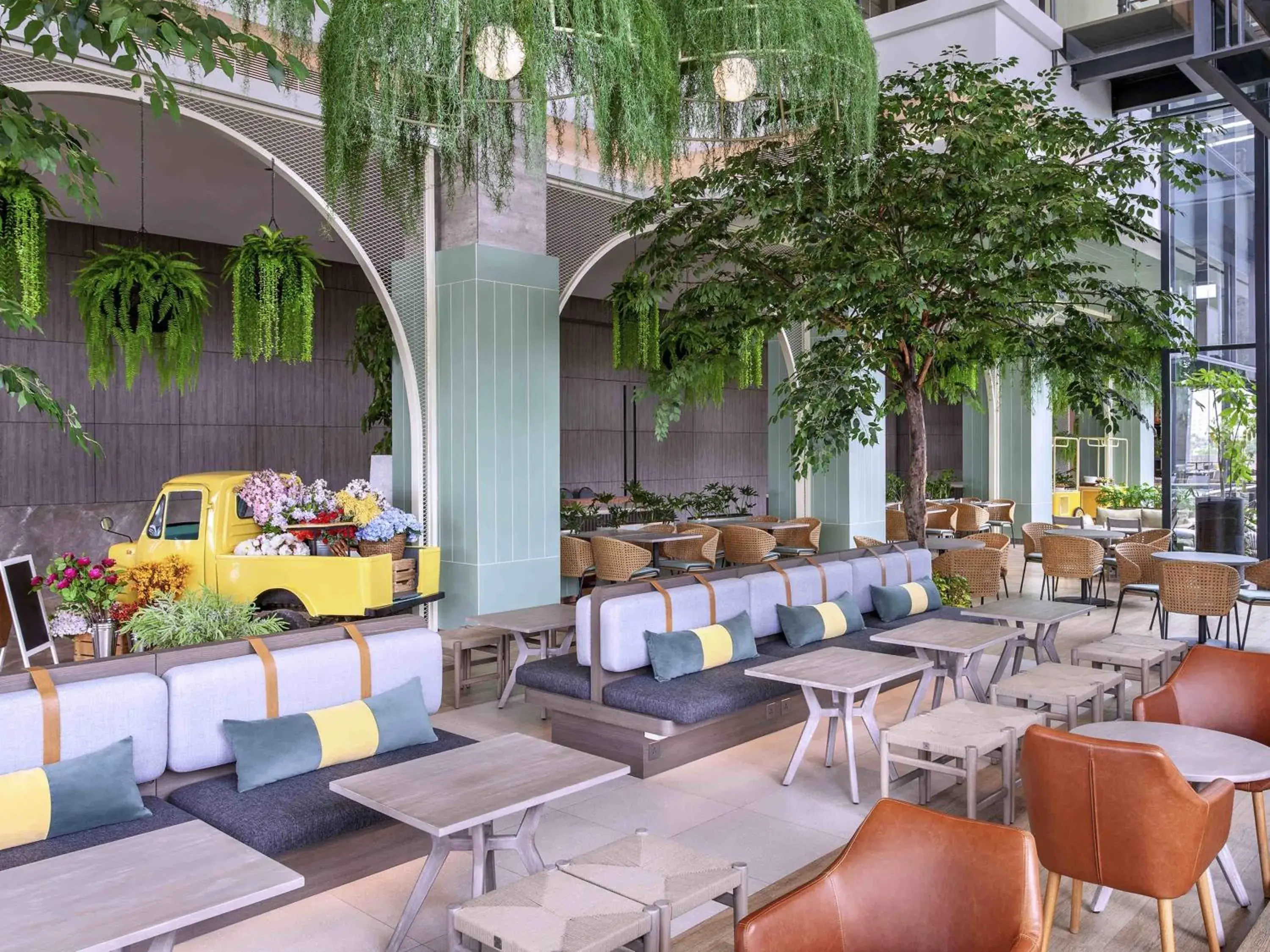 Restaurant/places to eat in Mercure Tangerang BSD City Restaurant/places to eat in Mercure Tangerang BSD City