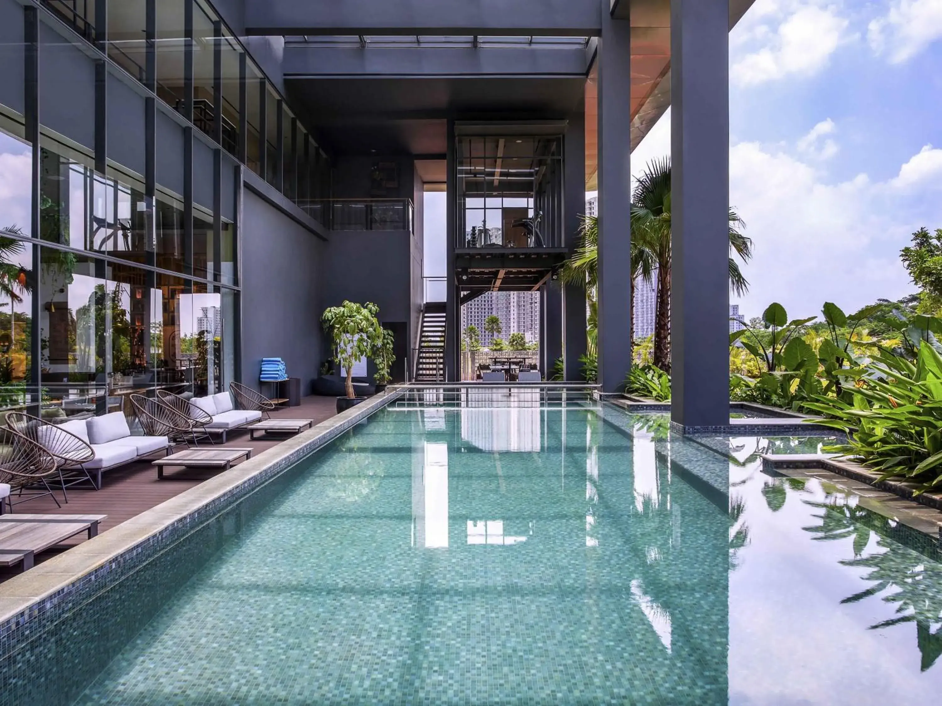 Pool view in Mercure Tangerang BSD City Pool view in Mercure Tangerang BSD City