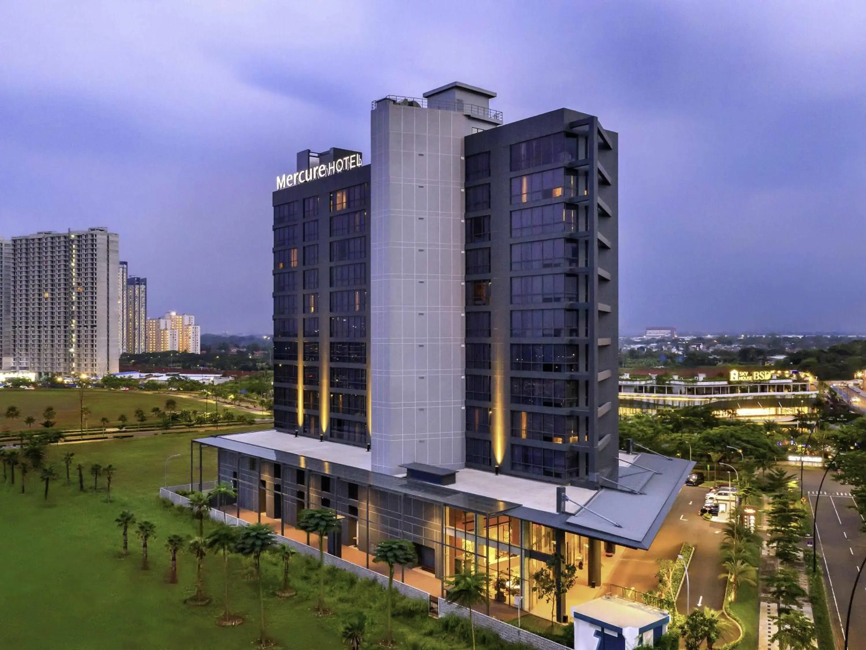 Property building in Mercure Tangerang BSD City Property building in Mercure Tangerang BSD City