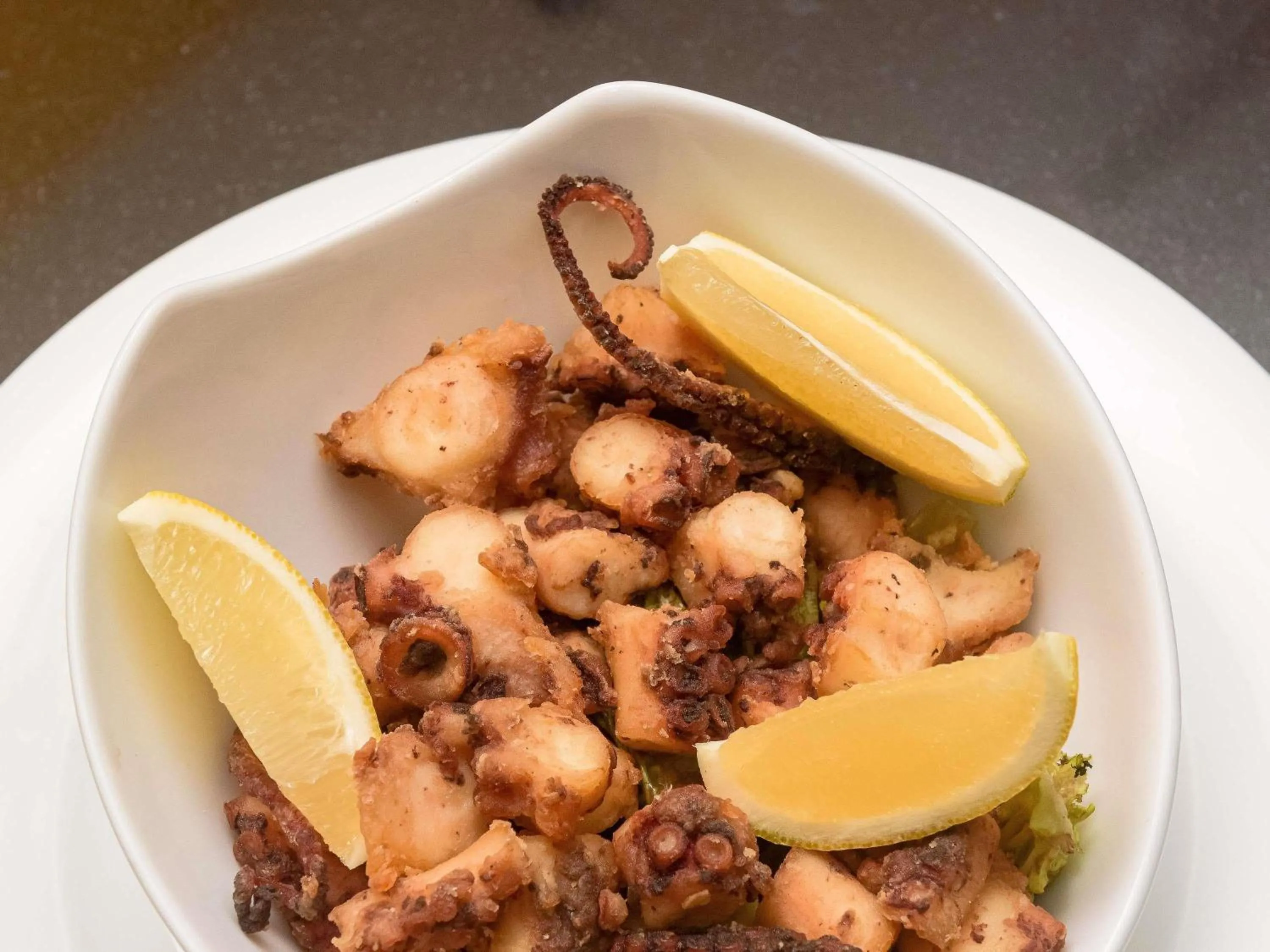 Restaurant/places to eat in Ibis Abdelmoumen Casa Centre