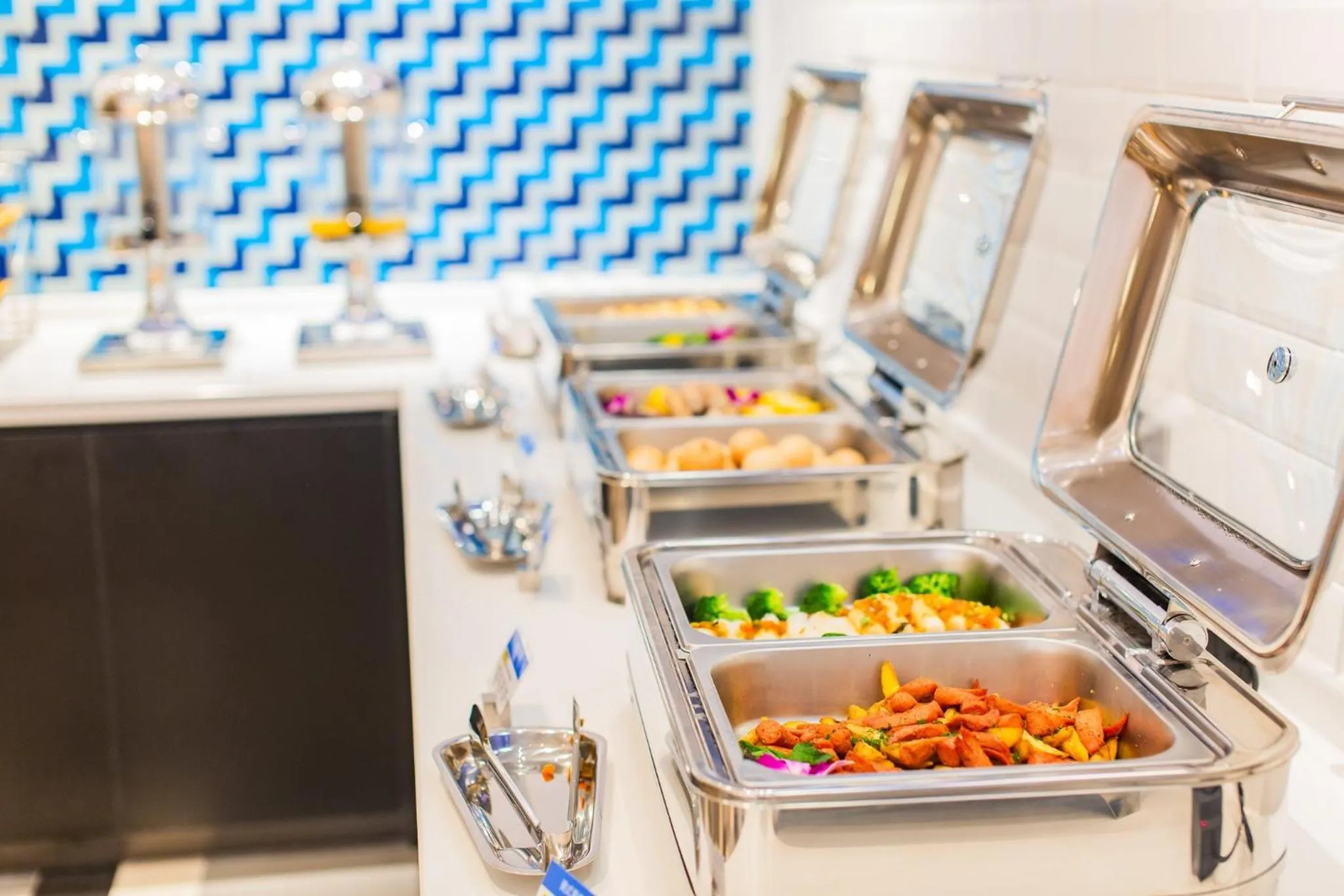 Breakfast in Holiday Inn Express Jiangmen Jianghai by IHG