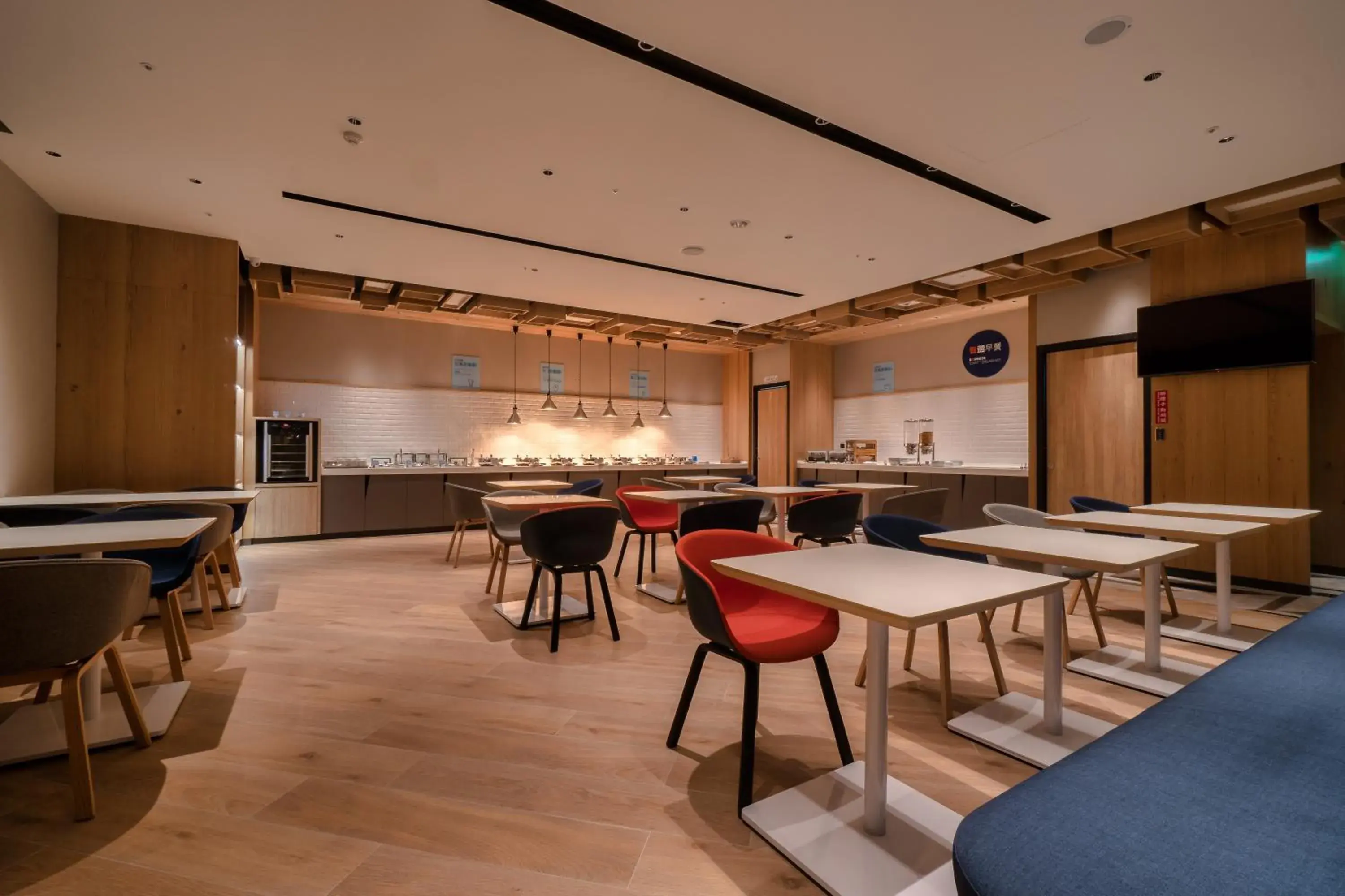 Restaurant/places to eat in Holiday Inn Express Chiayi by IHG Restaurant/places to eat in Holiday Inn Express Chiayi by IHG