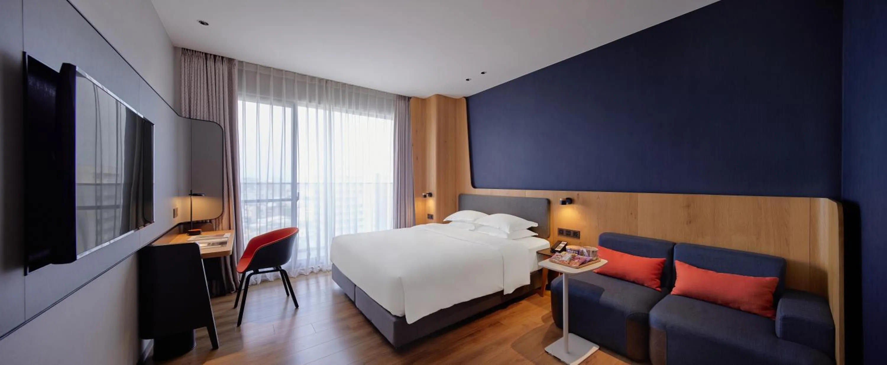 Bed in Holiday Inn Express Chiayi by IHG