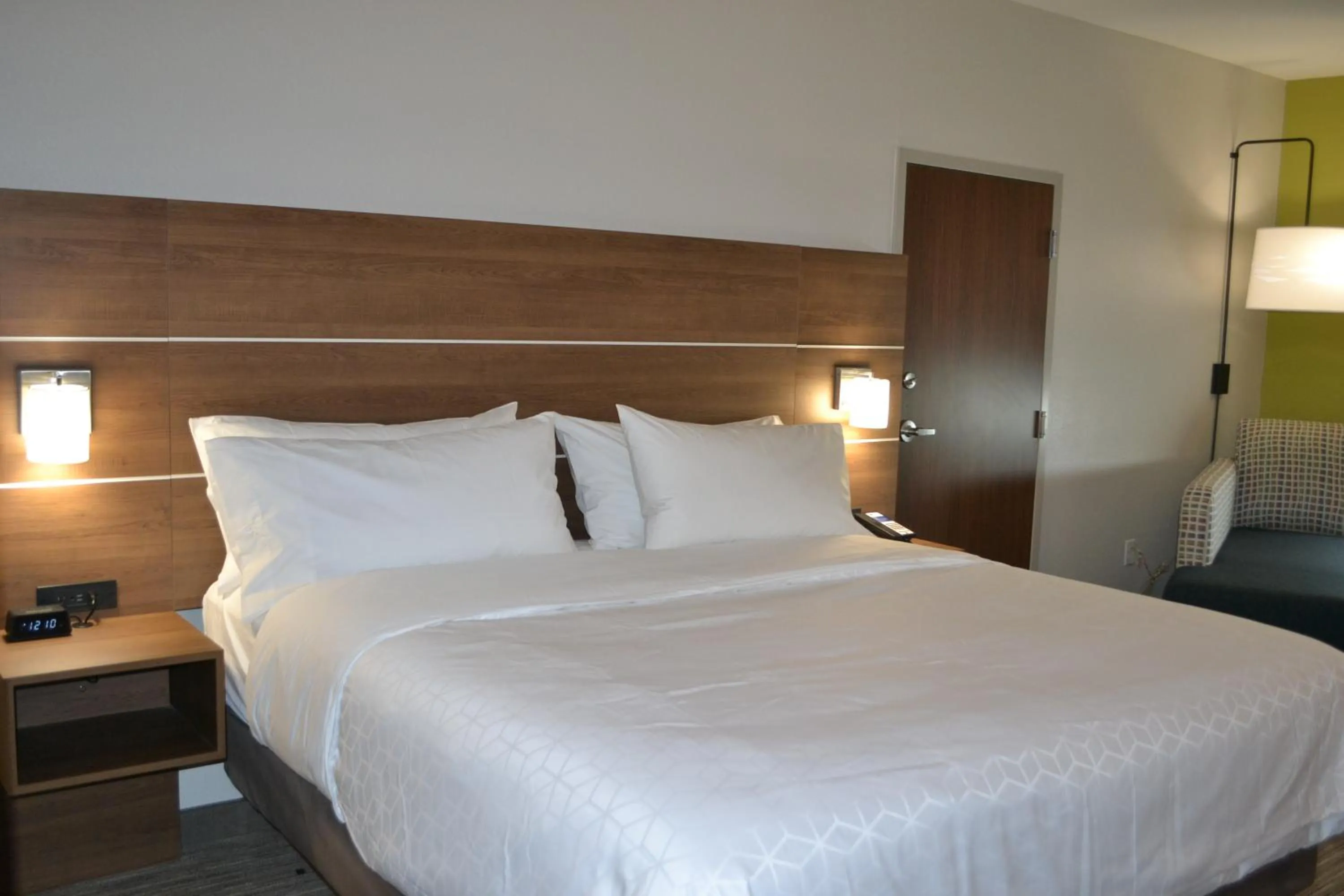 Bedroom in Holiday Inn Express Tallahassee-University Central by IHG