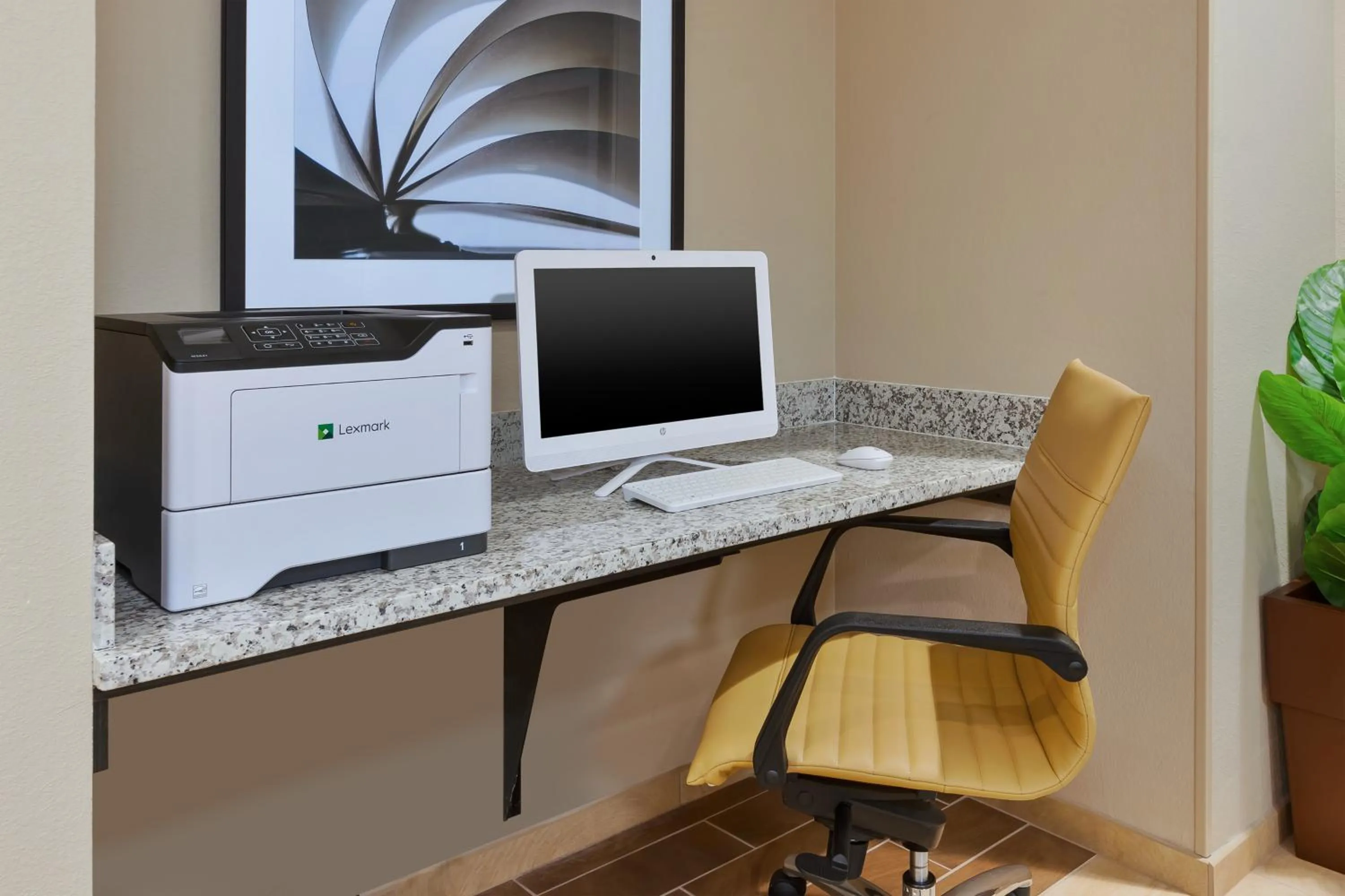 Candlewood Suites Louisville - NE Downtown Area by IHG