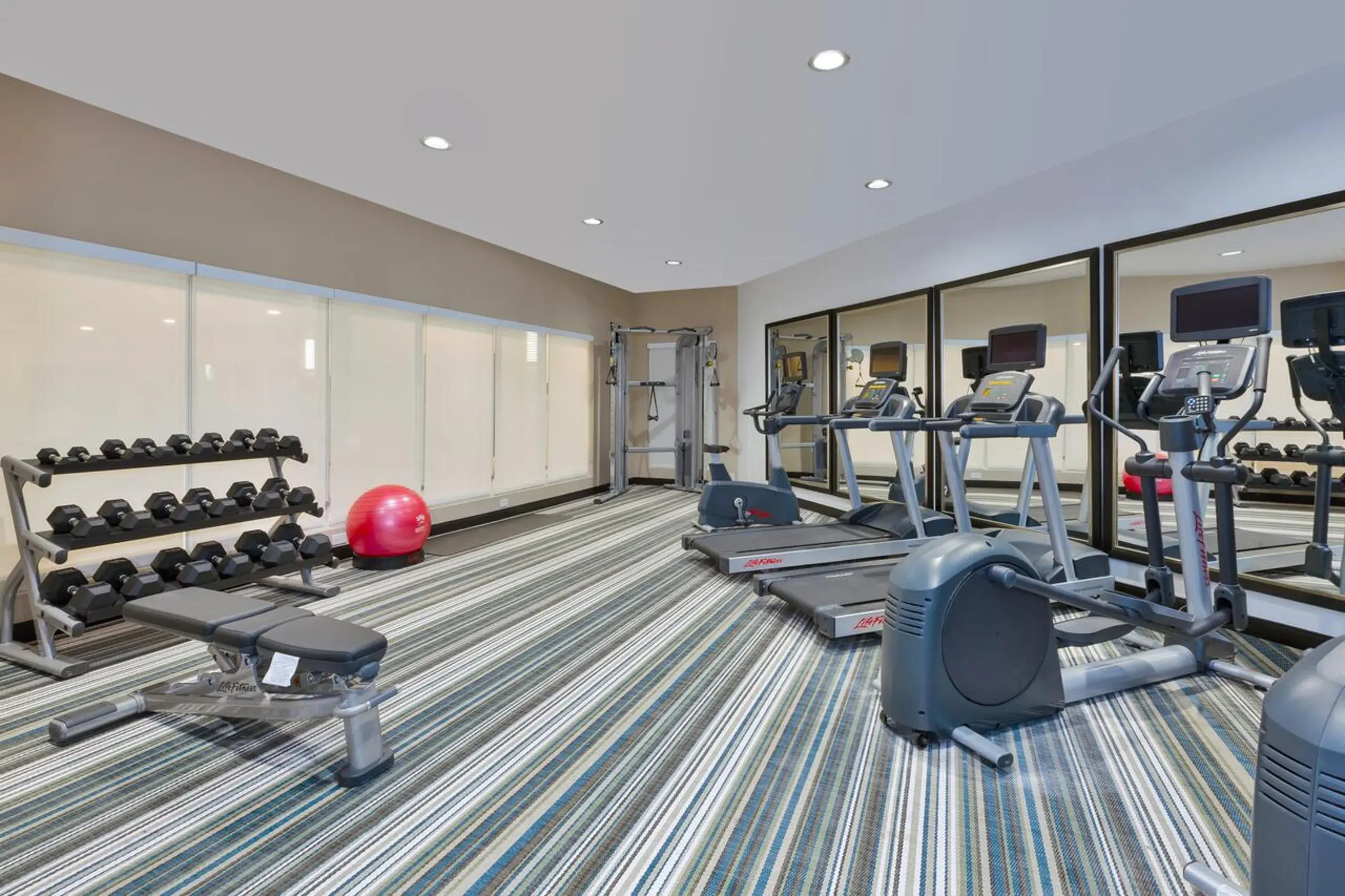 Fitness centre/facilities in Candlewood Suites Louisville - NE Downtown Area by IHG Fitness centre/facilities in Candlewood Suites Louisville - NE Downtown Area by IHG