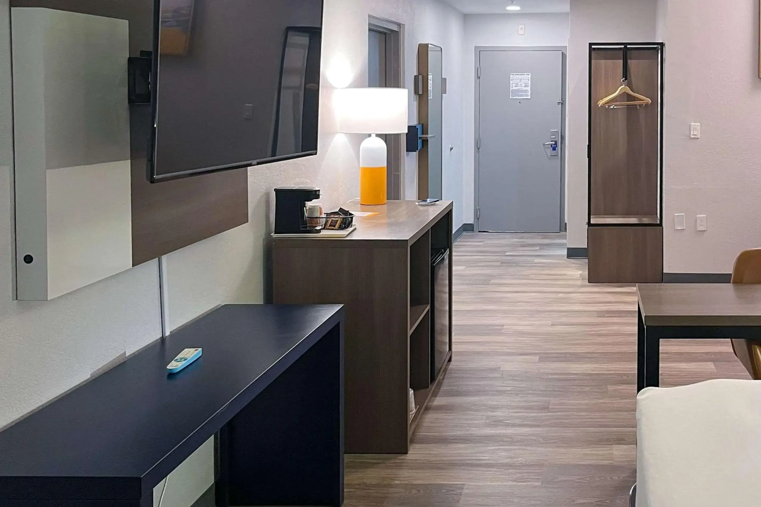 Bedroom in Comfort Suites Clearwater - Dunedin Bedroom in Comfort Suites Clearwater - Dunedin