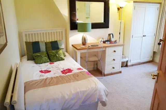 Photo of the whole room, Bed in Baytree Guest House Photo of the whole room, Bed in Baytree Guest House