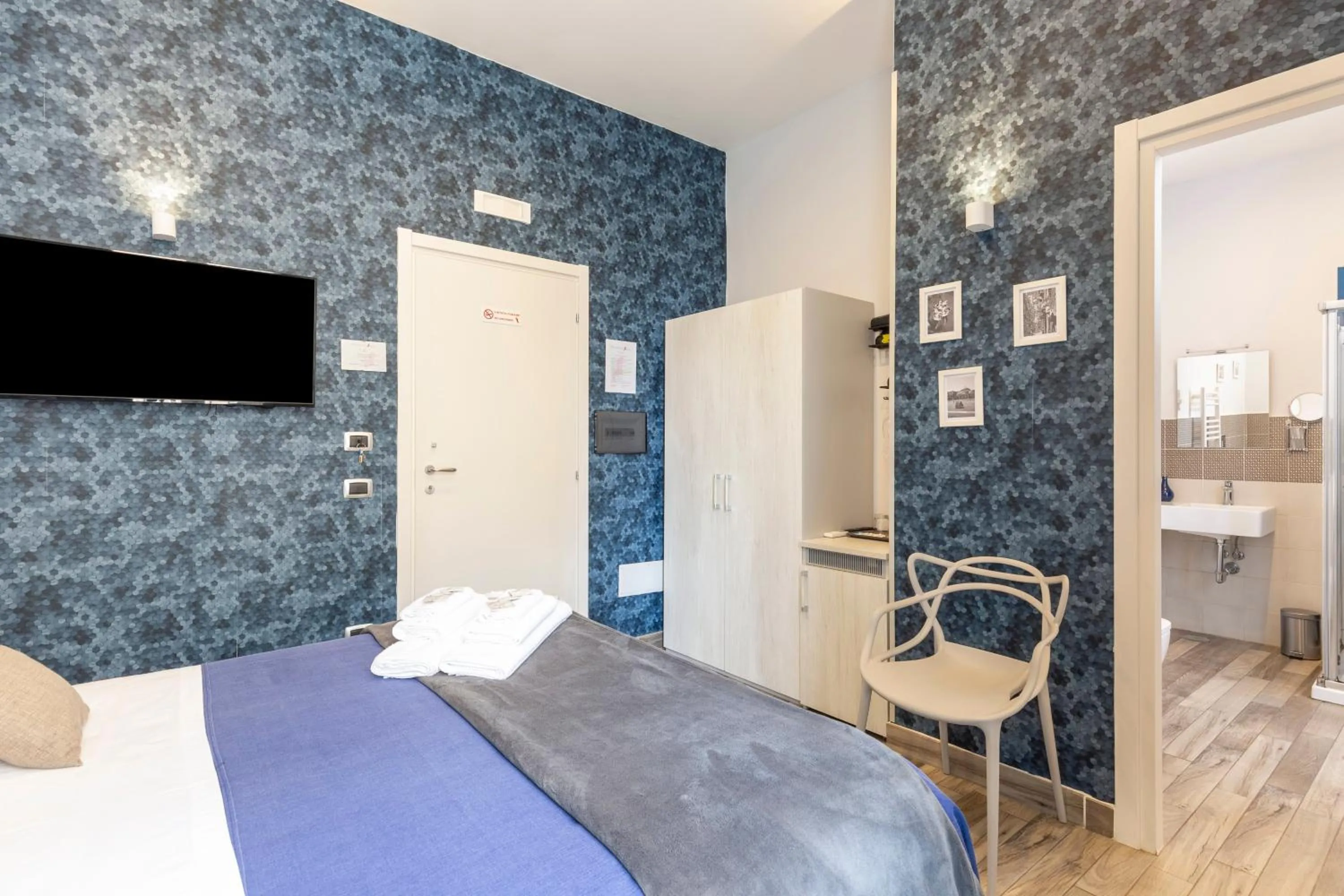 Bed in Scaramantico Rooms