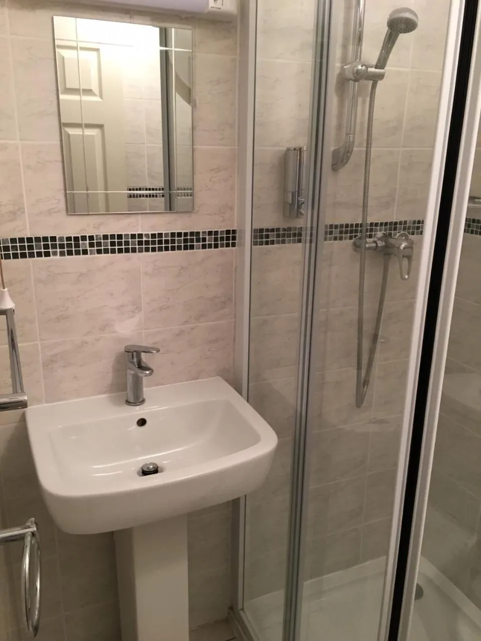 Bathroom in Bella Vista Hotel