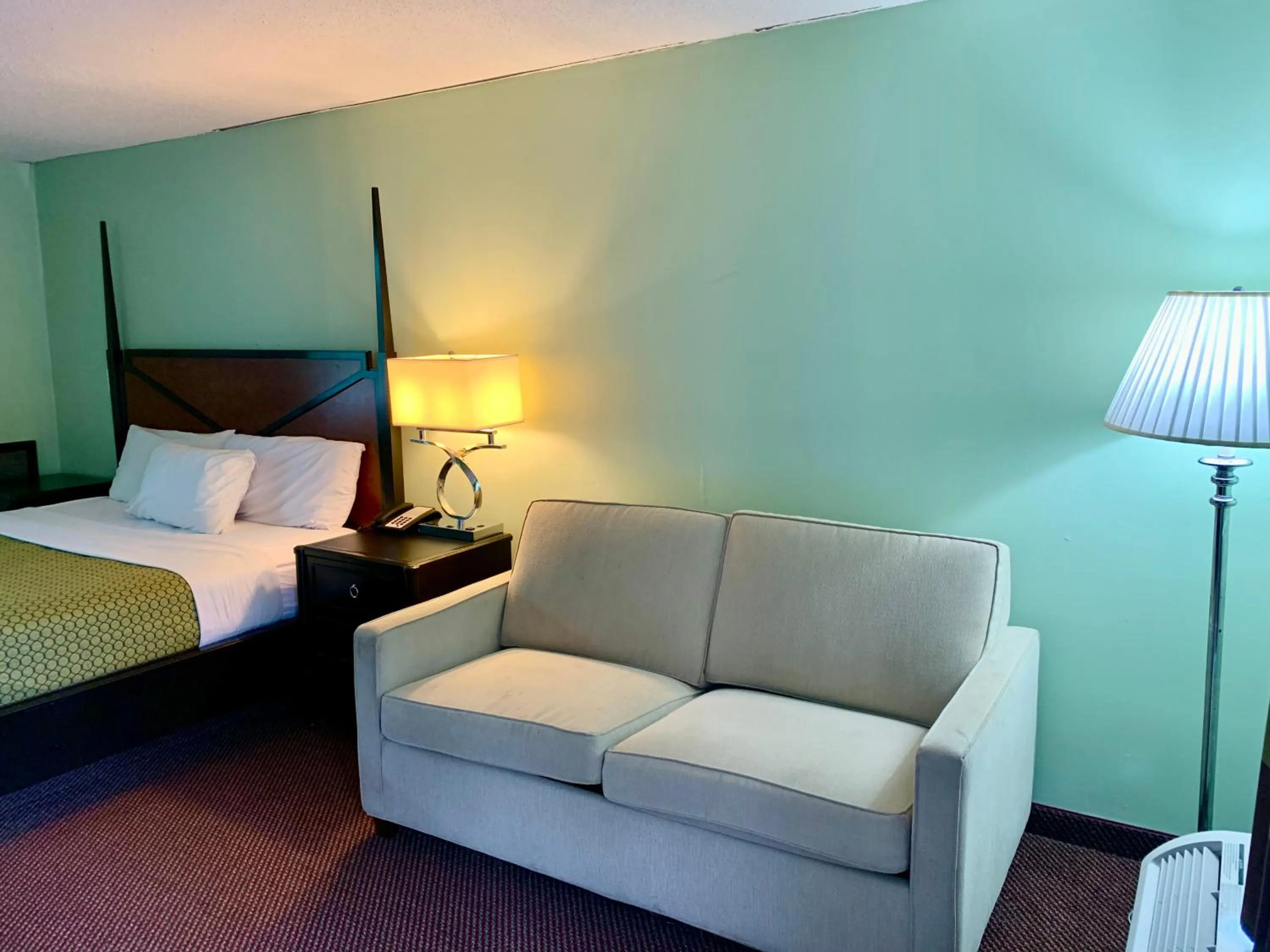 Bed in Executive Inn Chester