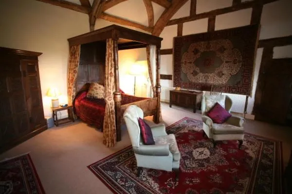 Bed in Blackmore Farm