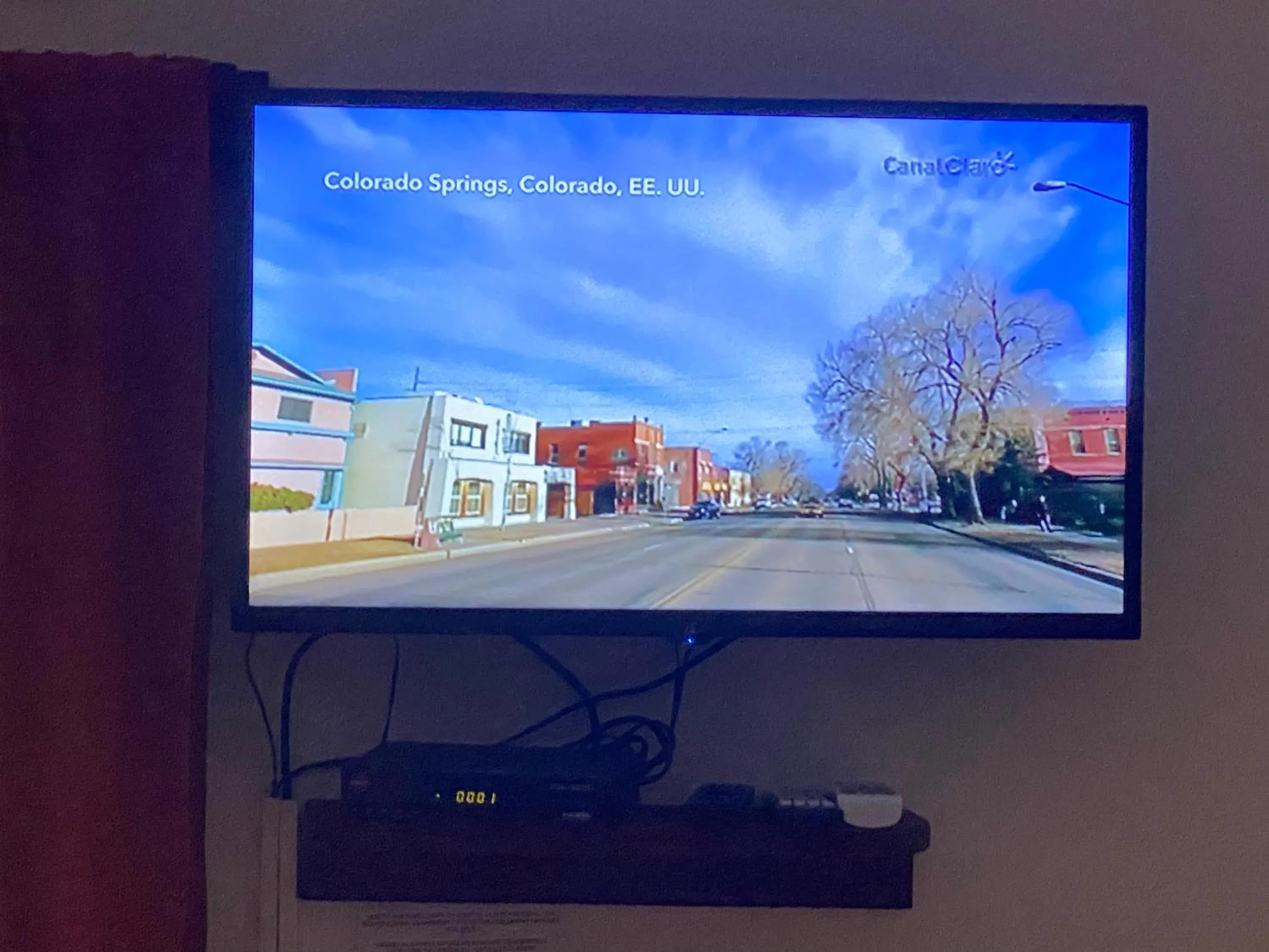 TV and multimedia in Hotel Casa Vito Beachfront