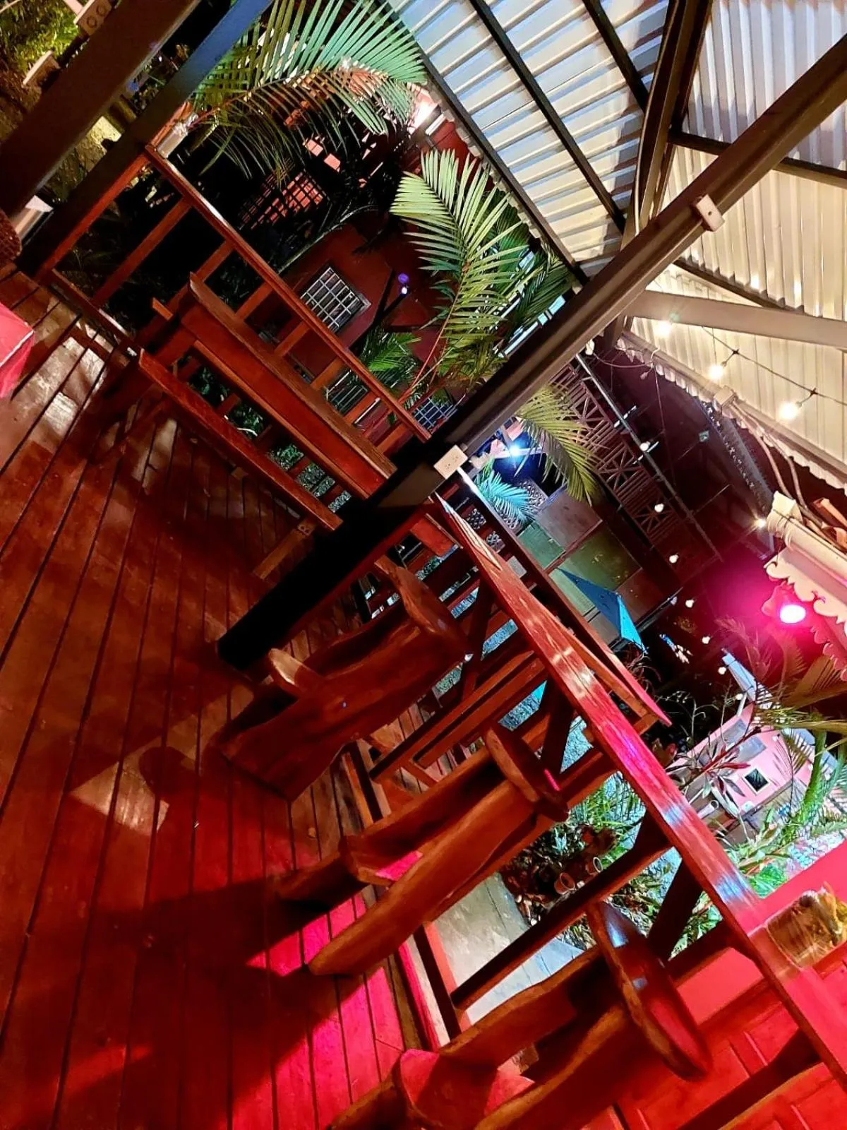 Restaurant/places to eat in Hotel Casa Vito Beachfront