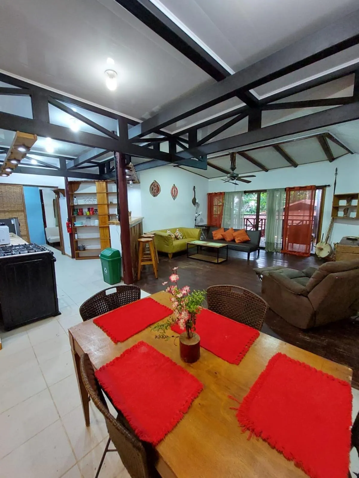 Dining area in Hotel Casa Vito Beachfront