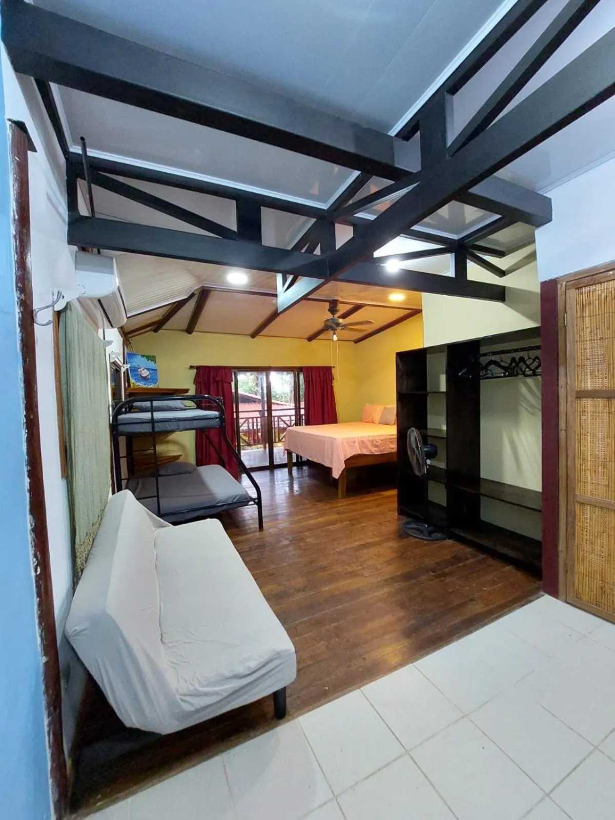 Bedroom in Hotel Casa Vito Beachfront
