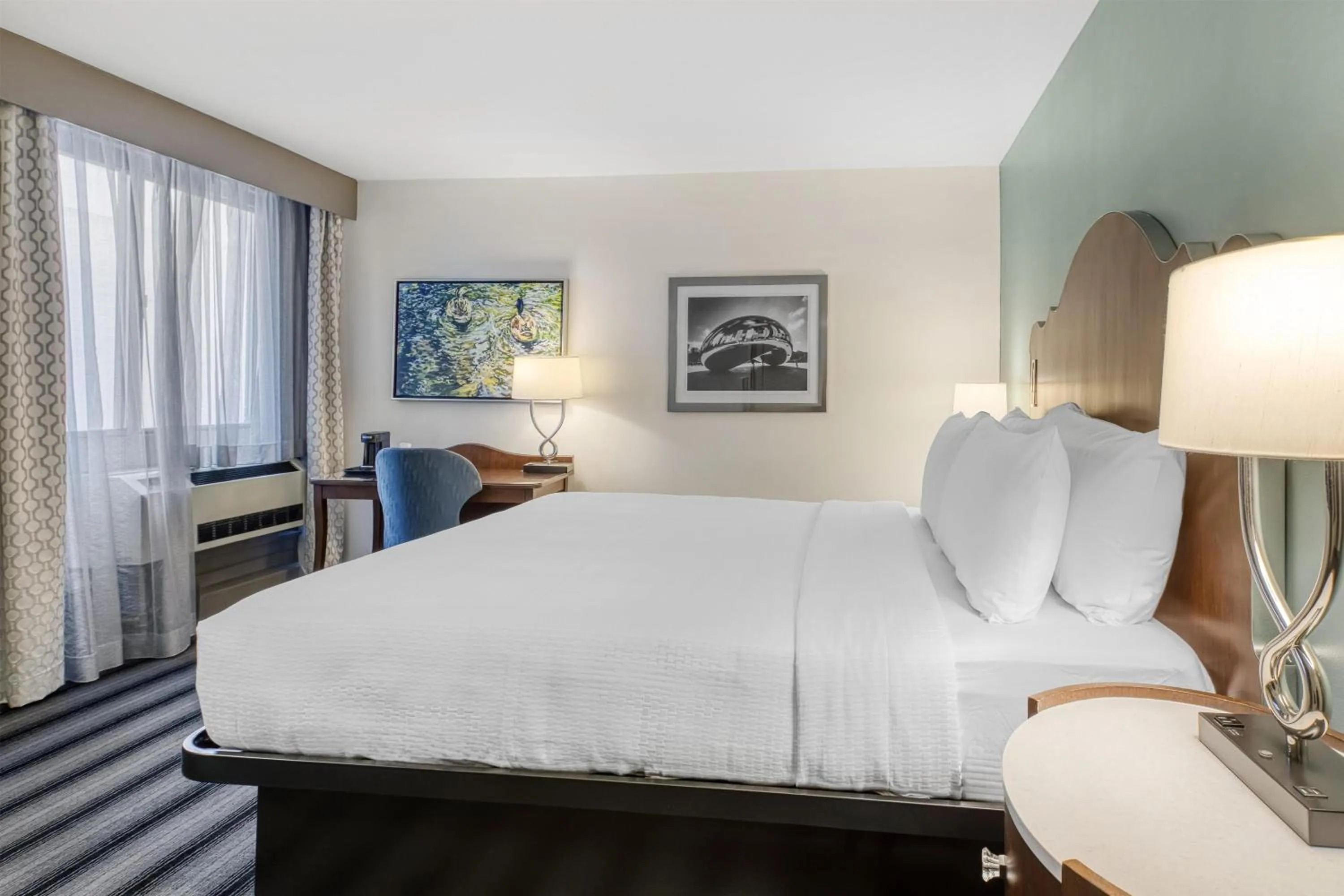 Bedroom, Bed in Best Western Chicago Downtown-River North