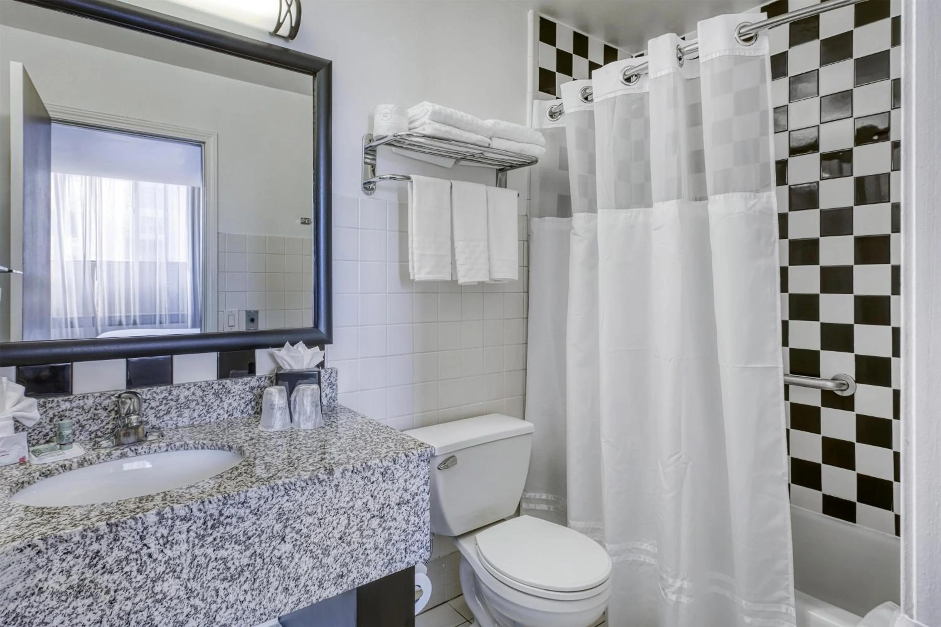 Bathroom in Best Western Chicago Downtown-River North