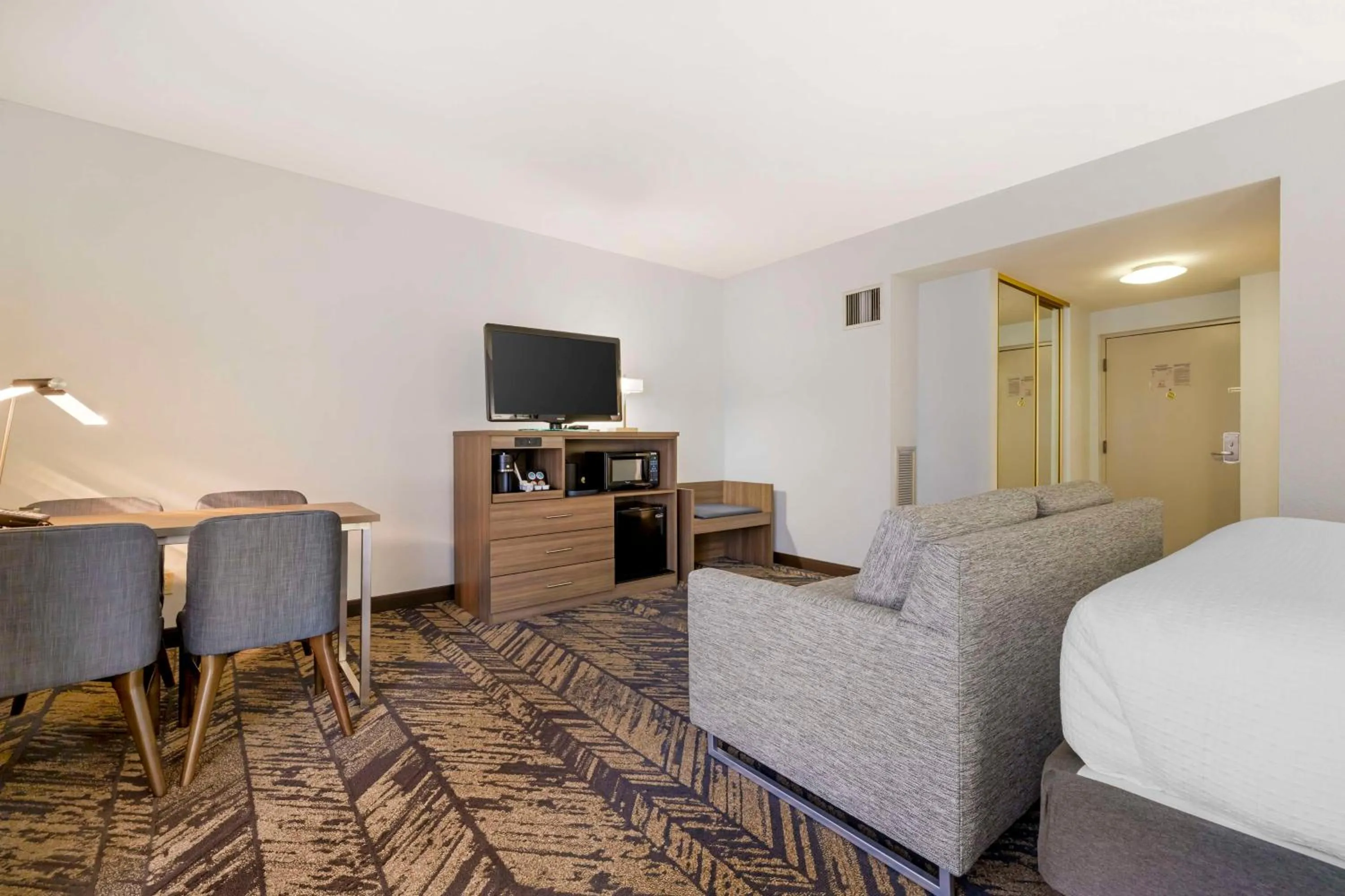 Bedroom, Bed in Best Western Plus Bayside Inn