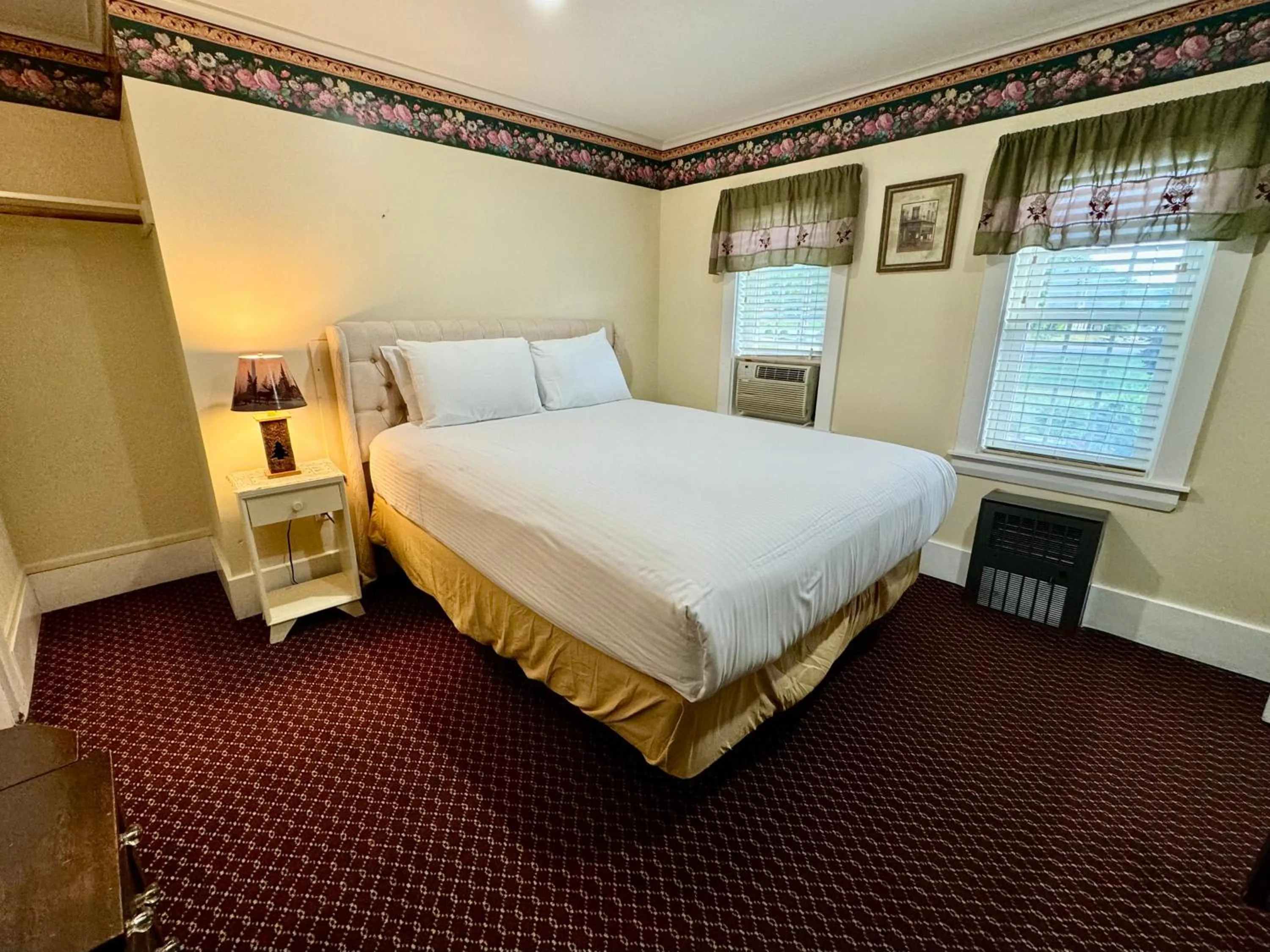 Bedroom, Bed in Merrill Farm Inn