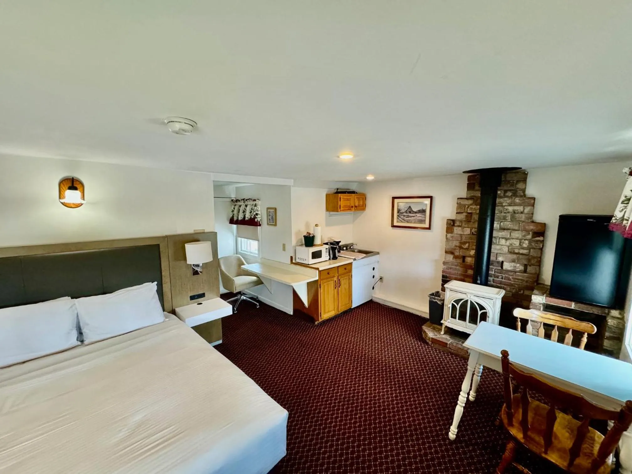 Breakfast, Bed in Merrill Farm Inn