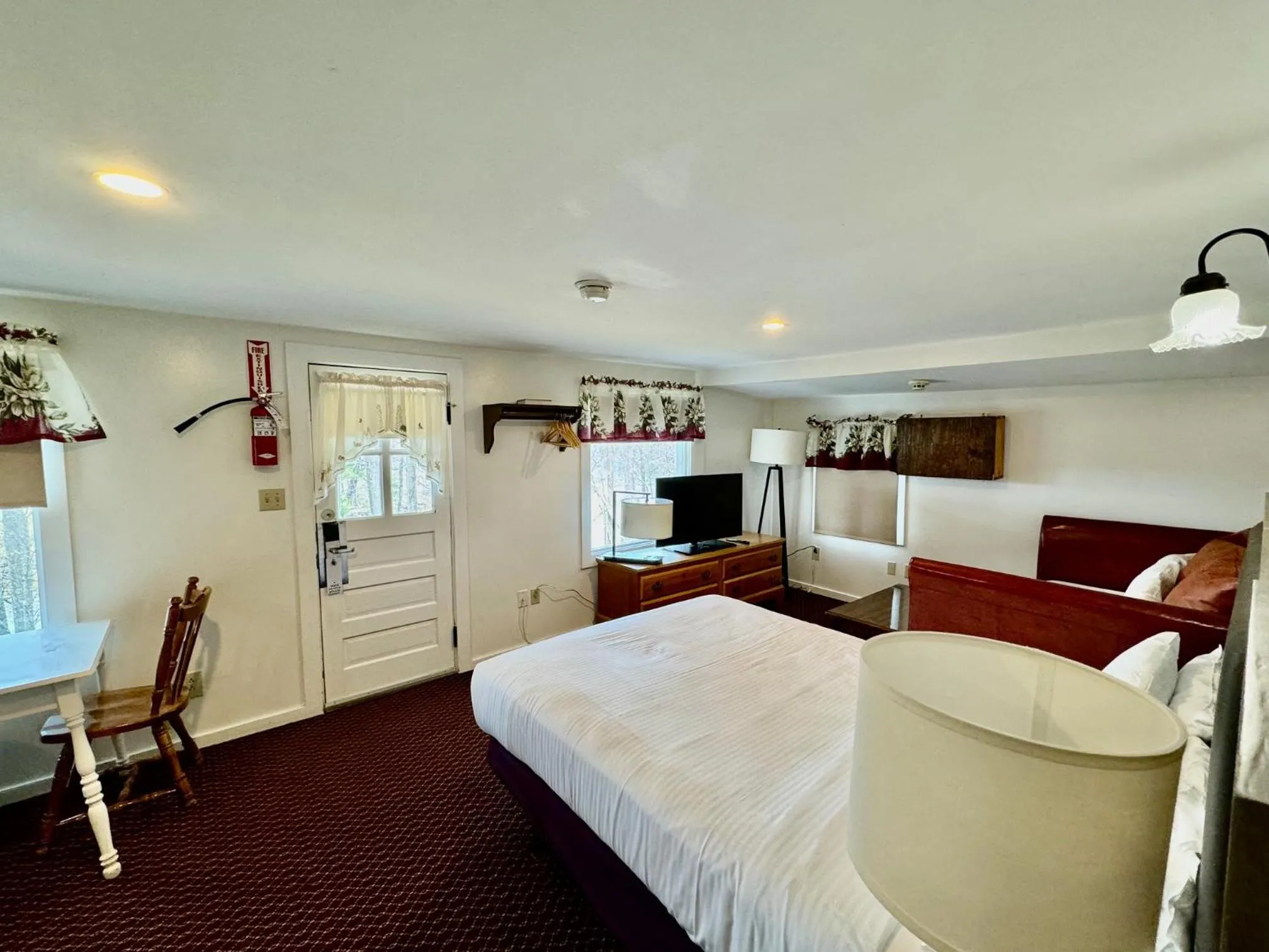 Breakfast, Bed in Merrill Farm Inn