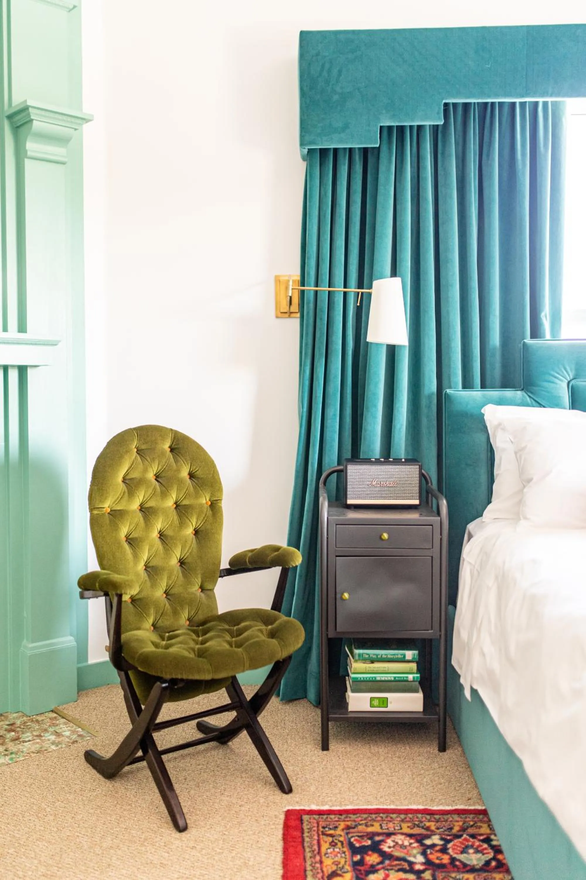 Seating area, Bed in Bradford House, a Member of Design Hotels