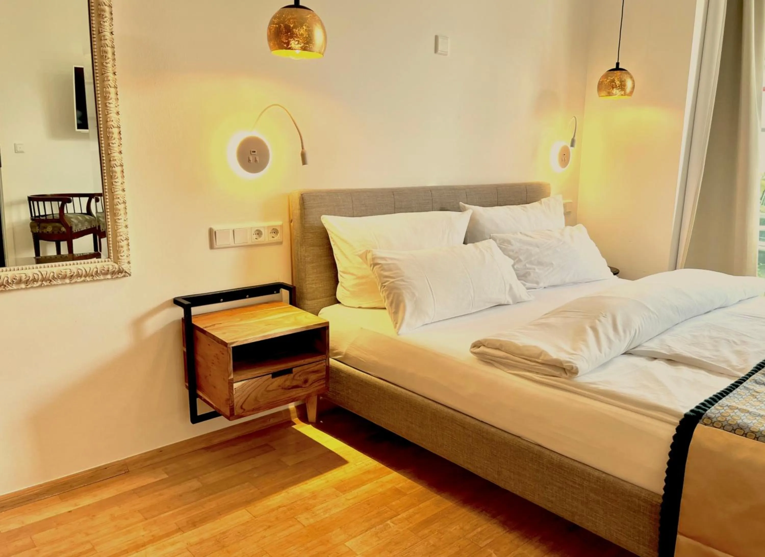 Bed in VILLA ORCHARD Frankfurt