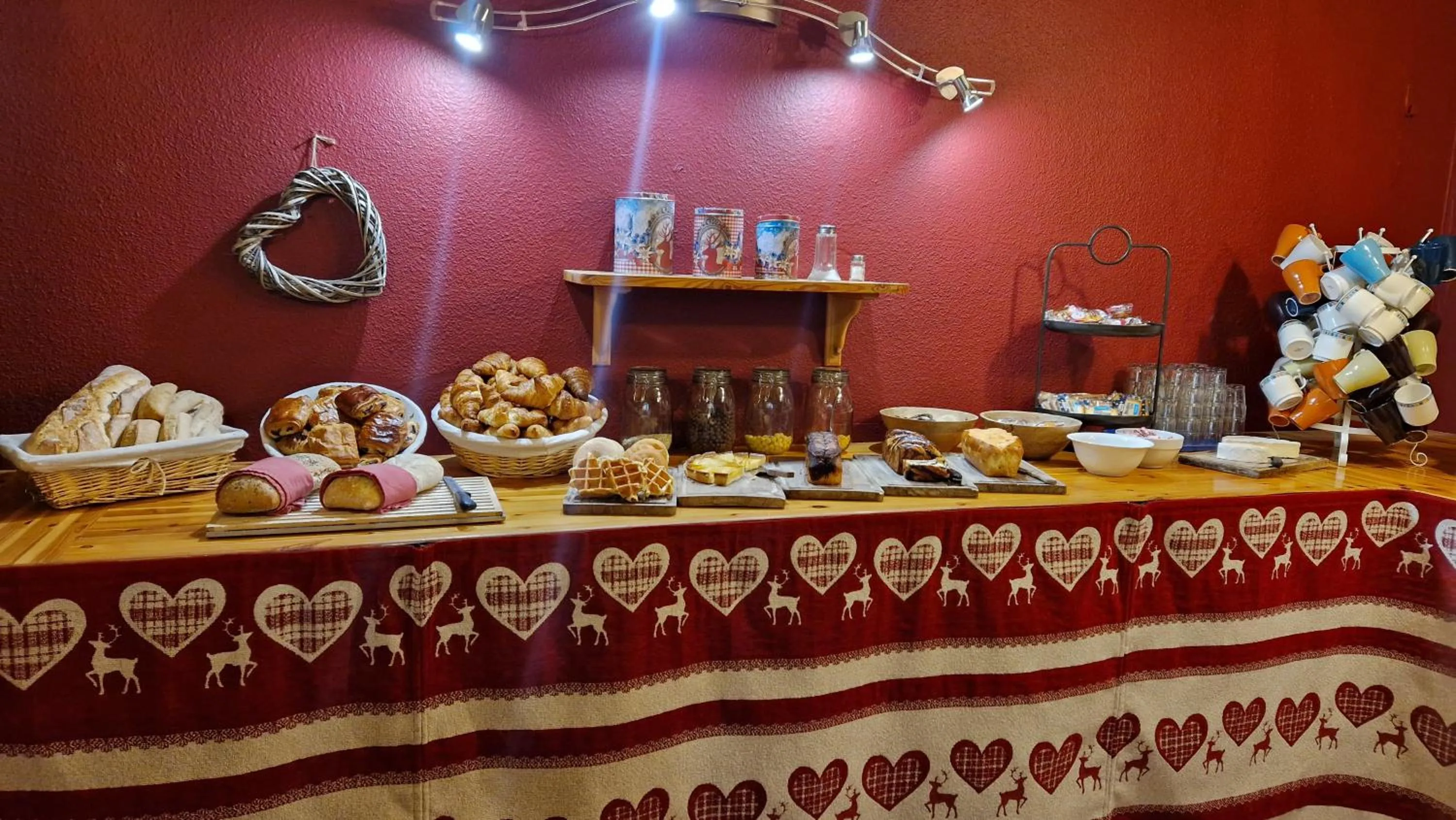 Breakfast in Hôtel Yaka