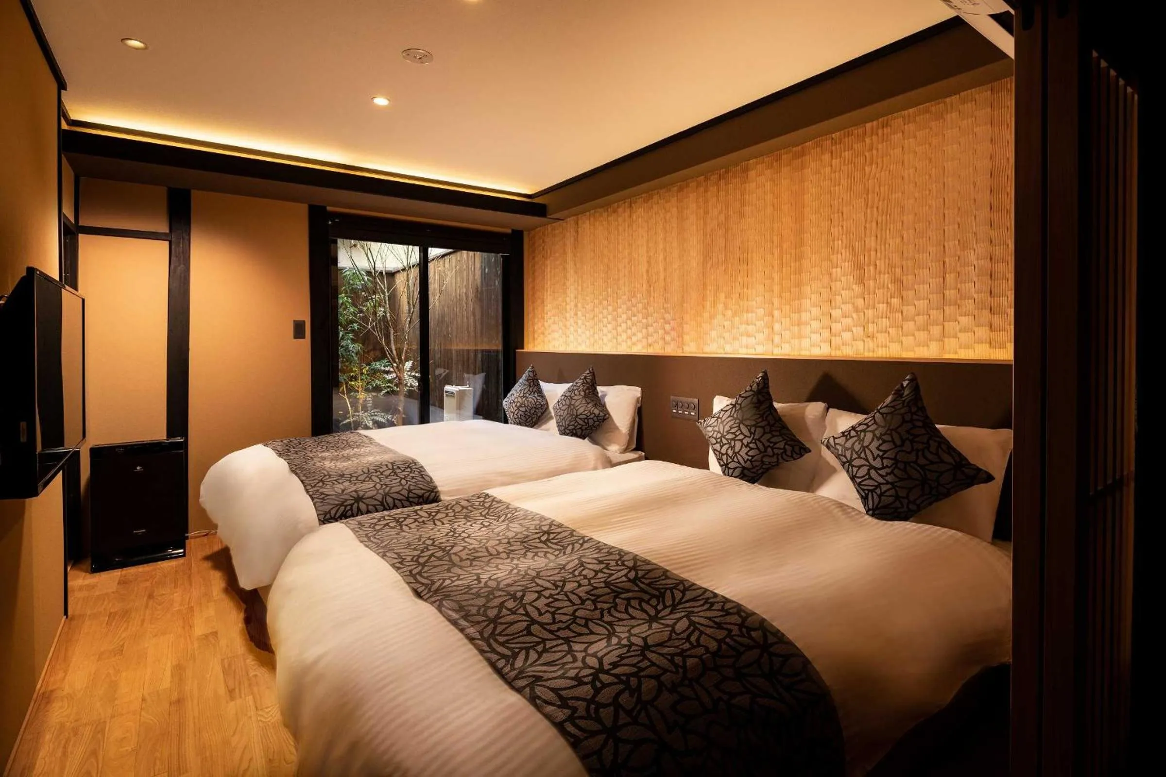 Photo of the whole room, Bed in Tsumugi Hachijominamotocho